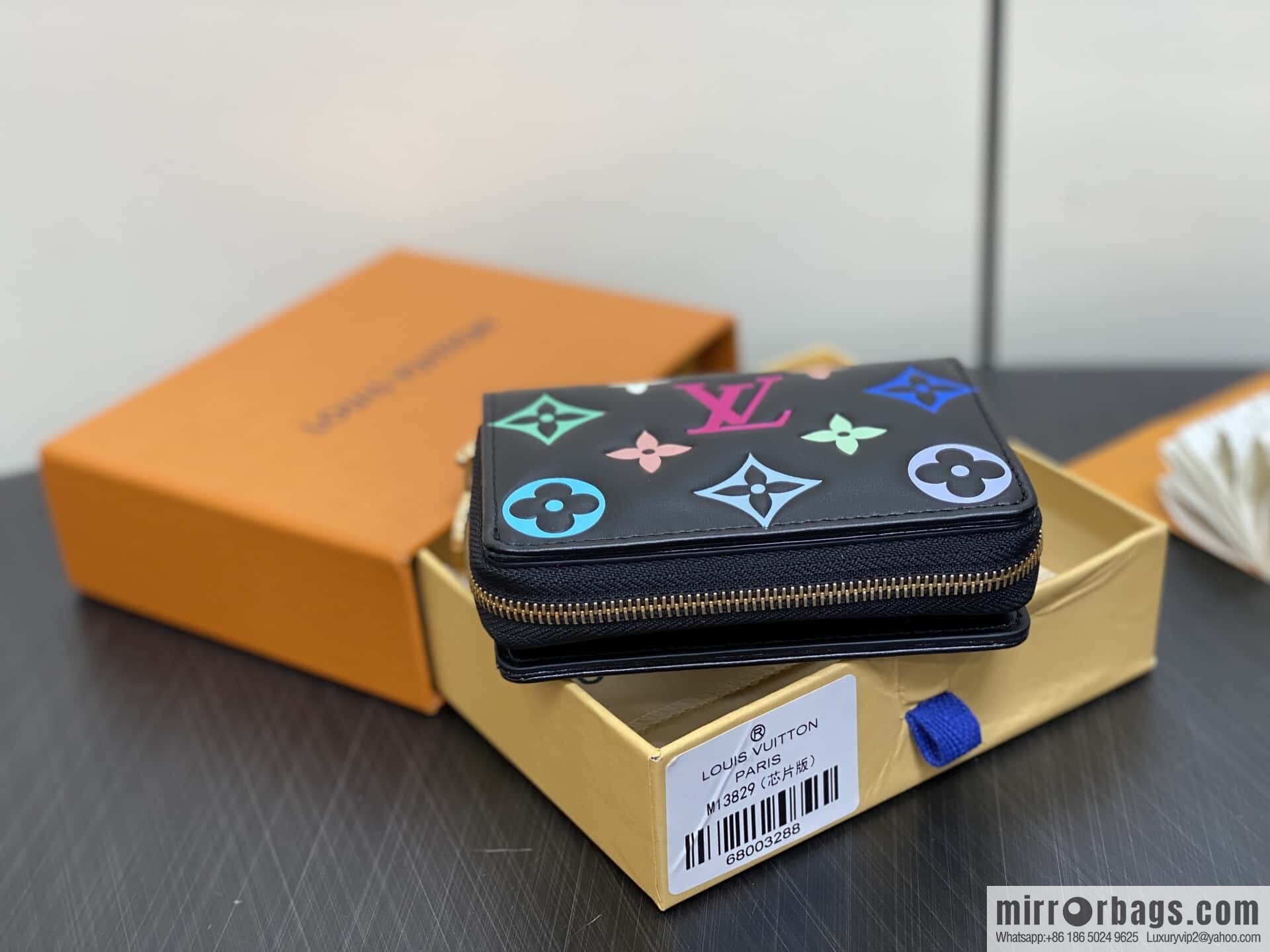 [Boutique‑grade] M13829 black silk screen, full leather single zipper short wallet