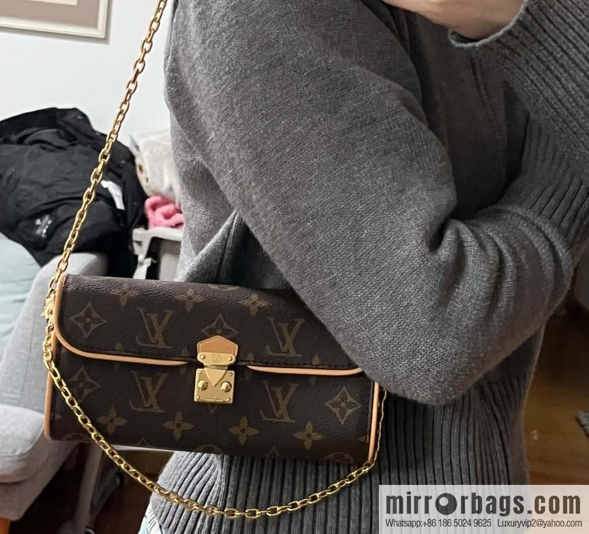 [Original order boutique] M13566 presbyopia, chain bag POCHETTE CAMILLE clutch bag handbag