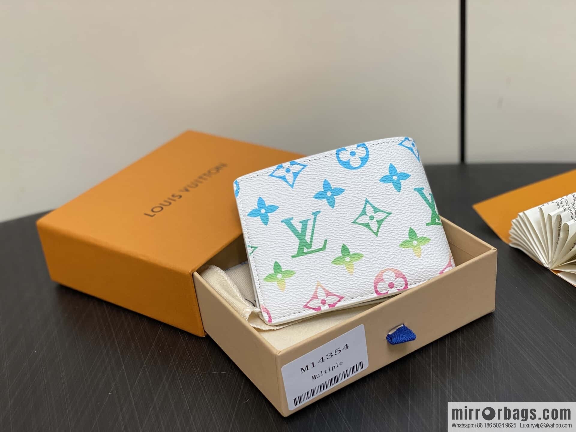 [Boutique‑grade] M14354 white gradual change short wallet suit clip MULTIPLE short wallet
