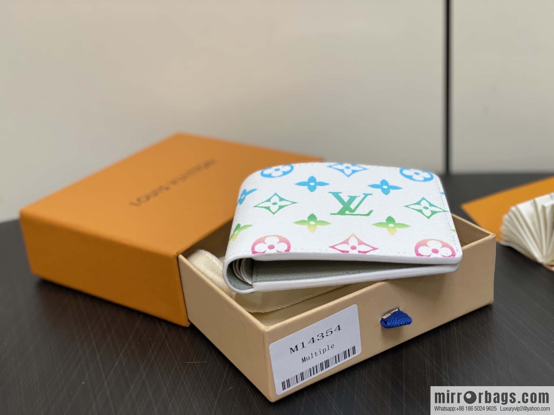 [Boutique‑grade] M14354 white gradual change short wallet suit clip MULTIPLE short wallet