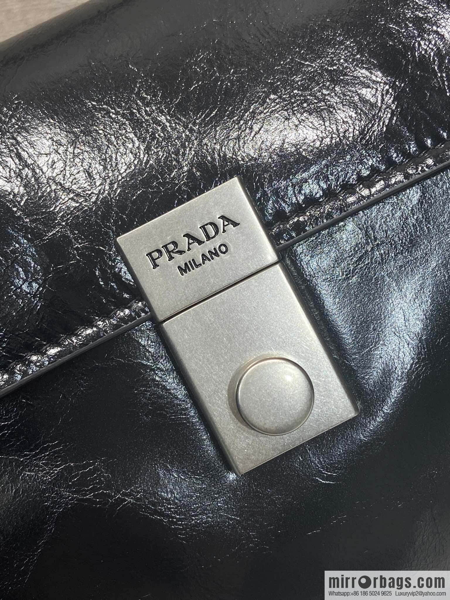 PRADA 🎉 new pen holder bag 🎉 1BN024 large🎉🎉