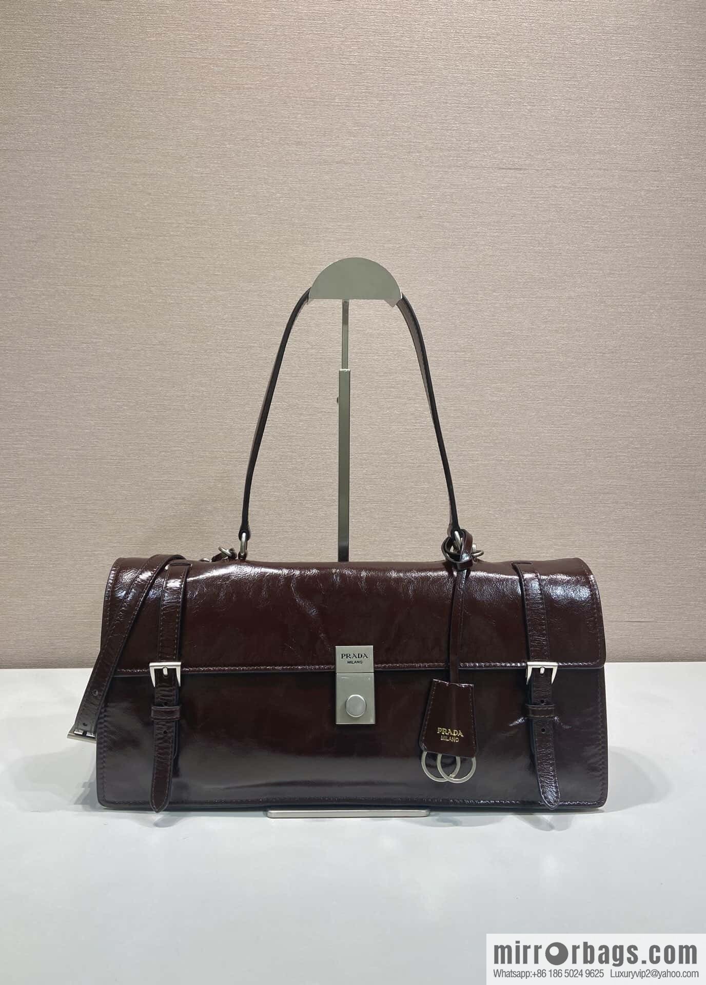 PRADA 🎉 new pen holder bag 🎉 1BN024 large 🎉🎉 burgundy