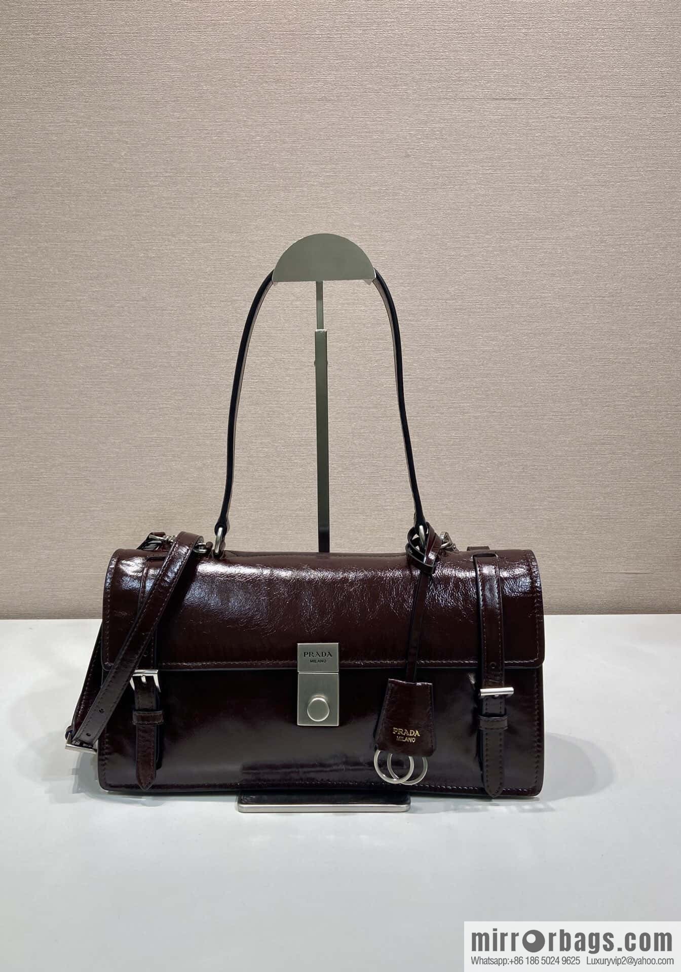 PRADA 🎉 new pen holder bag 🎉 1BN026 small 🎉🎉 burgundy