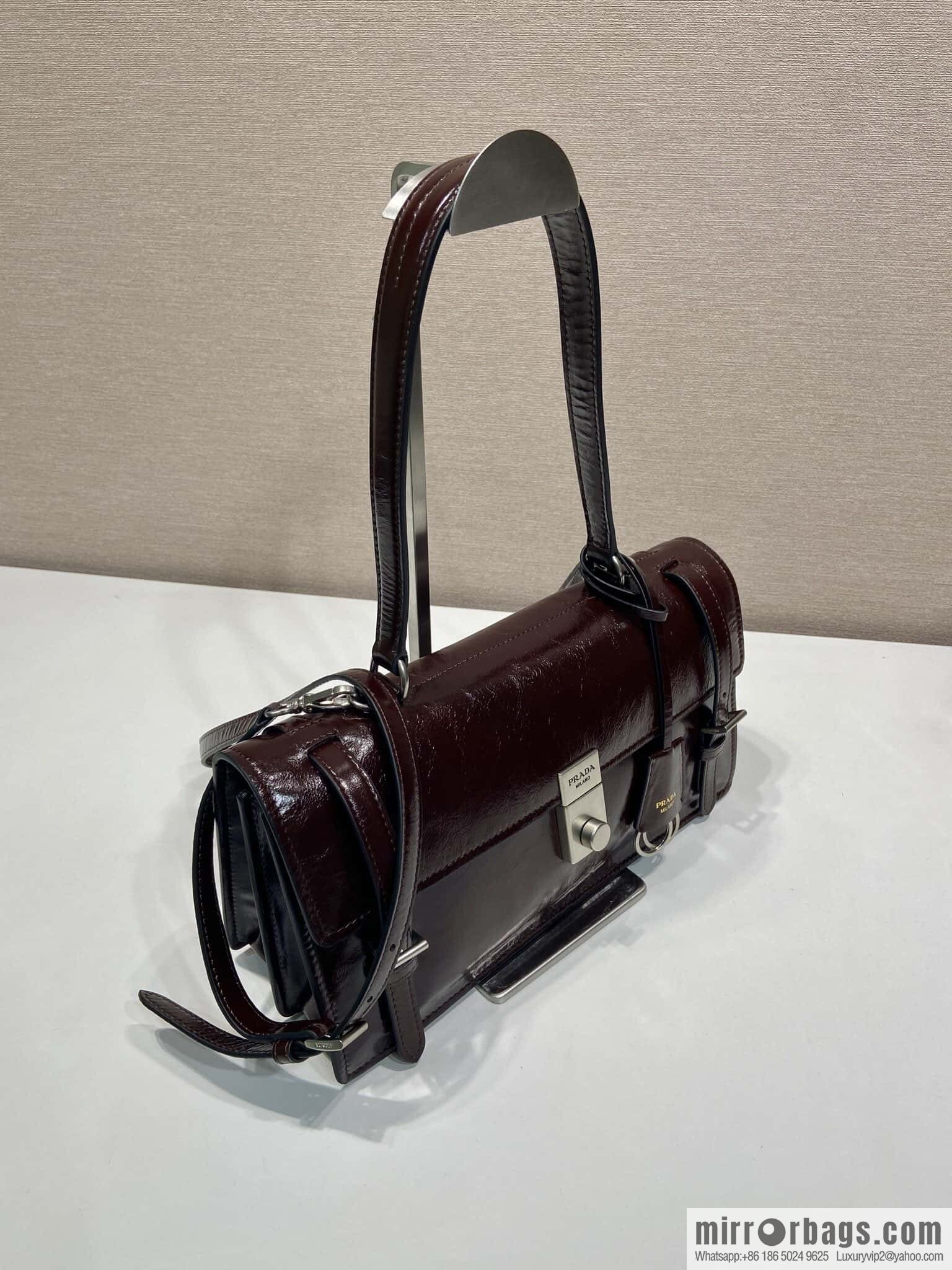 PRADA 🎉 new pen holder bag 🎉 1BN026 small 🎉🎉 burgundy