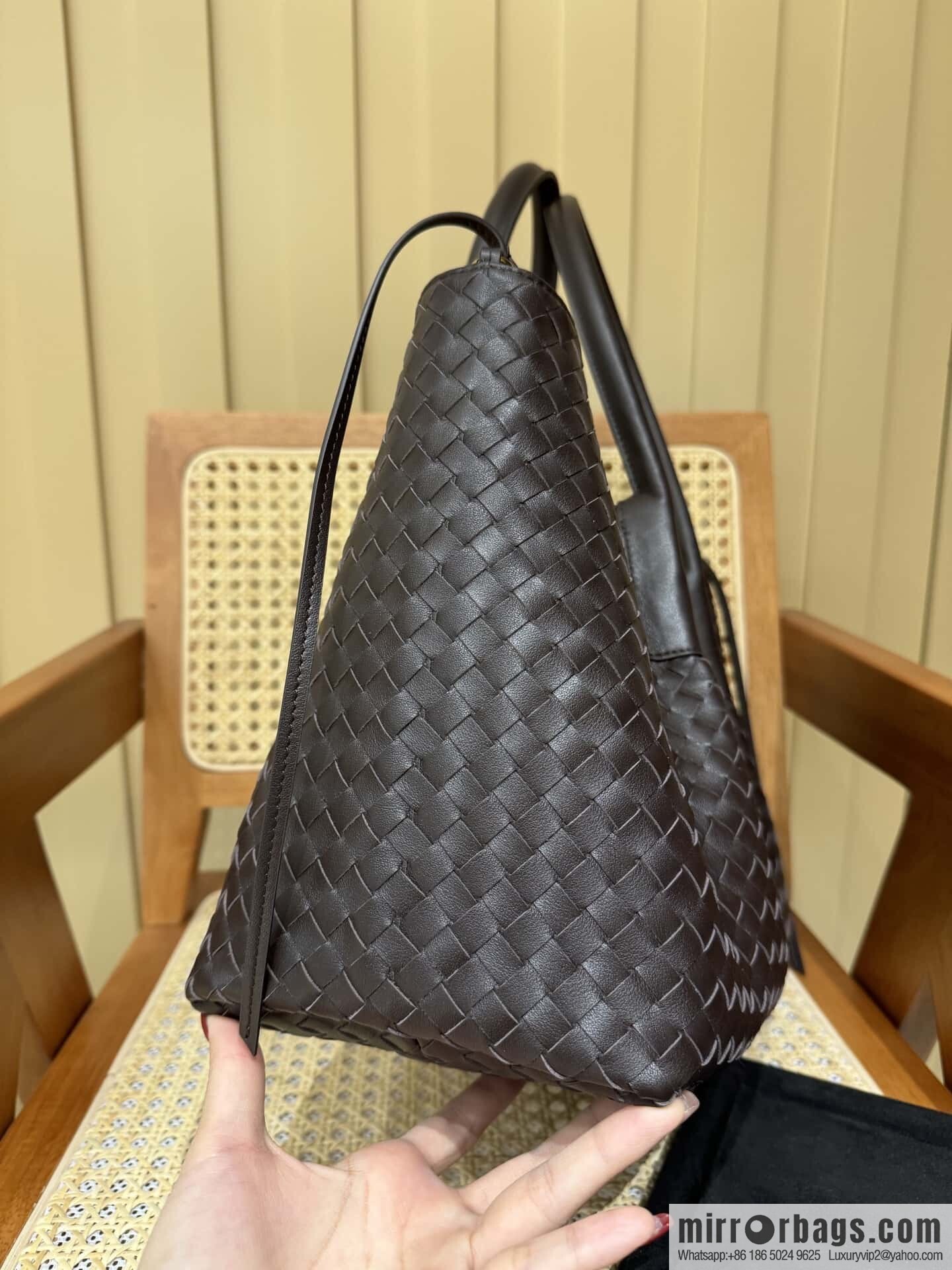 BV Large Pinacoteca Tote Bag 817166 Chocolate Brown