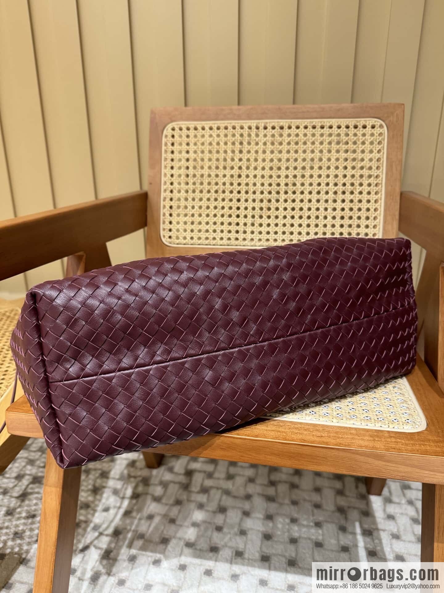 BV Large Pinacoteca tote bag 817166 Barolo burgundy