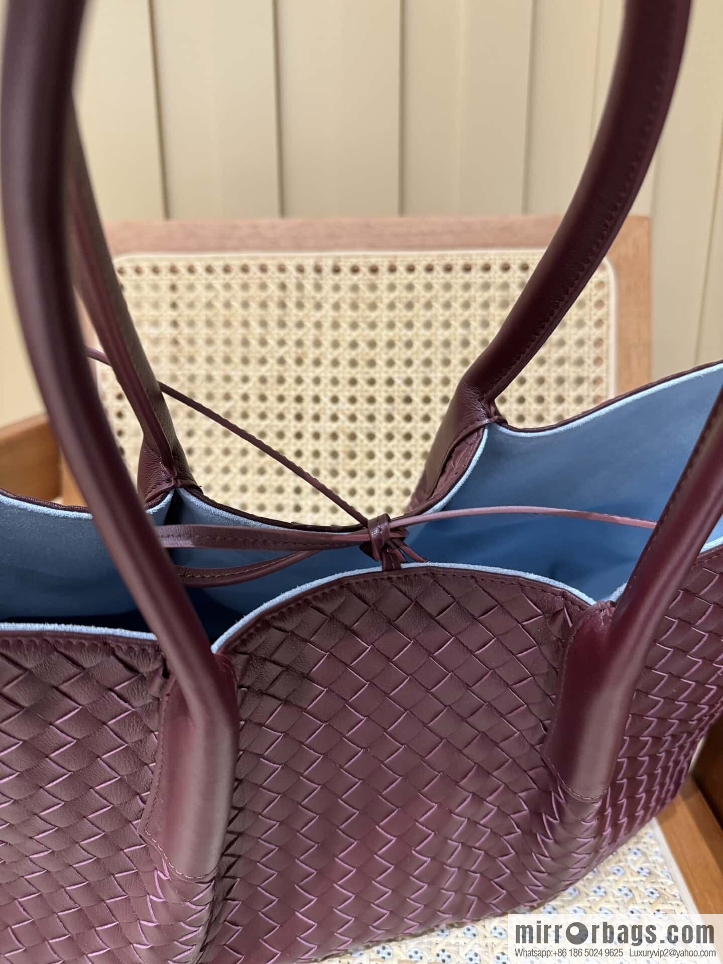 BV Large Pinacoteca tote bag 817166 Barolo burgundy