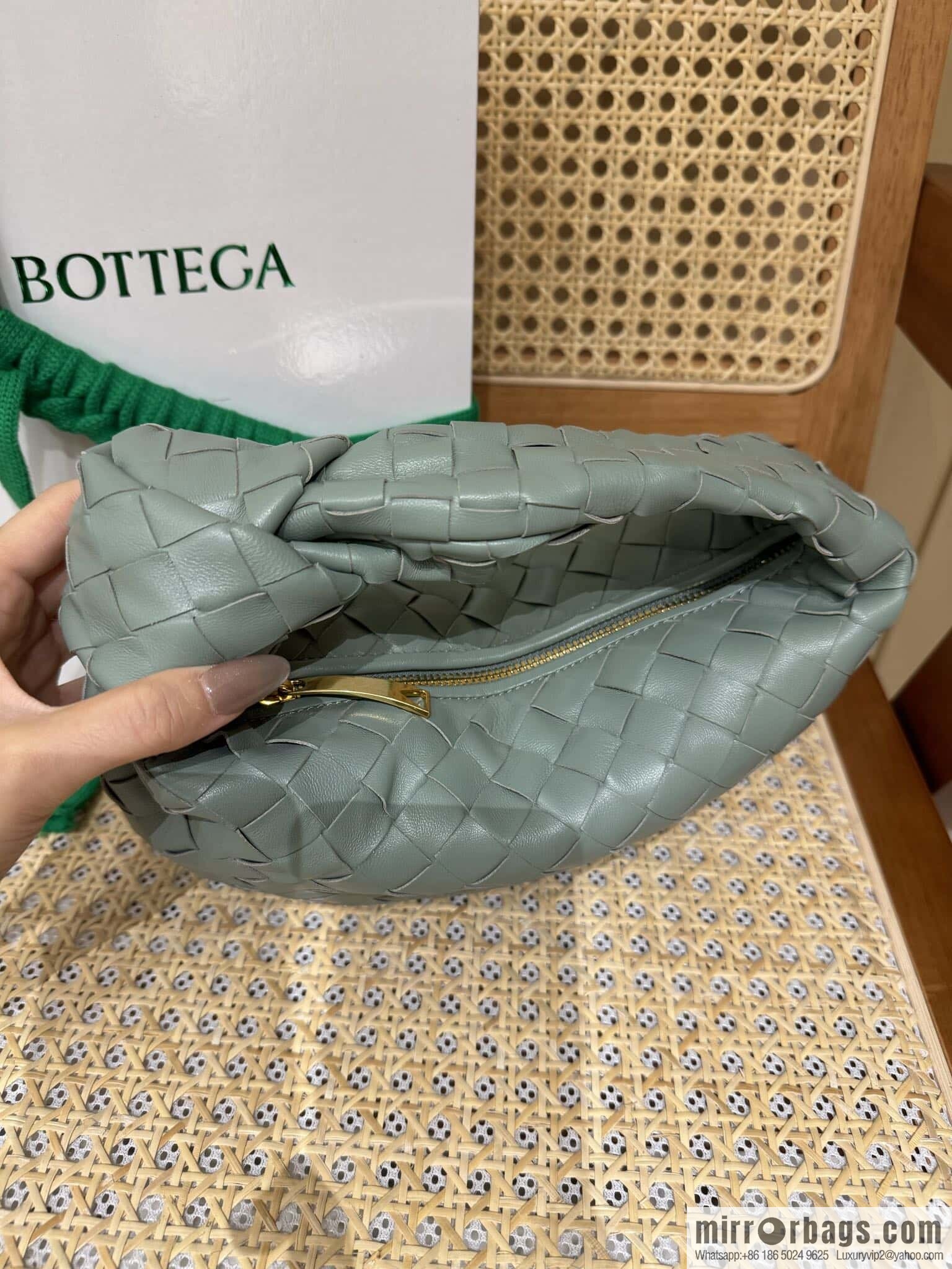 BV MINI JODIE 651876 Sage Green