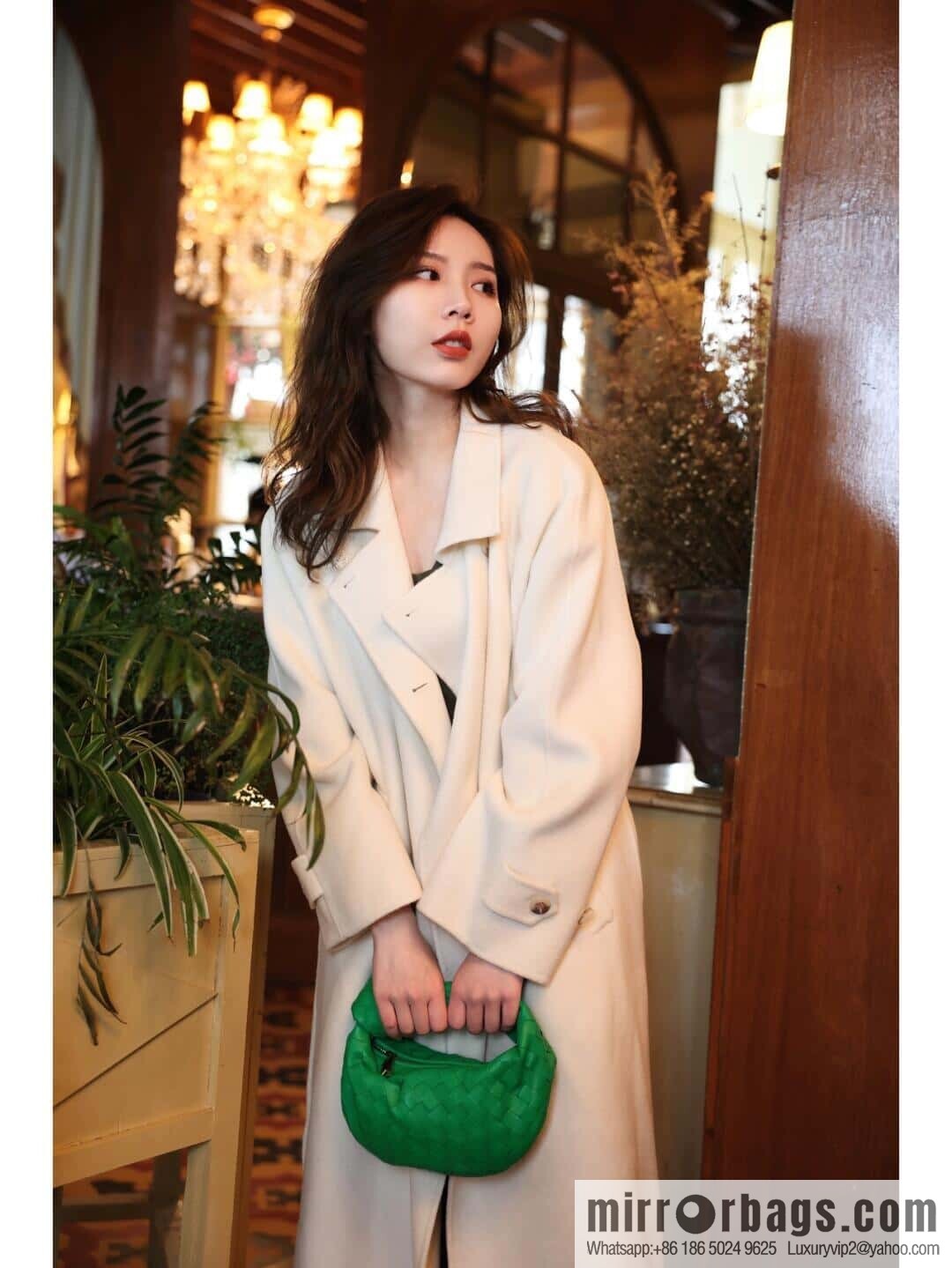 BV MINI JODIE 651876 Parrot Green