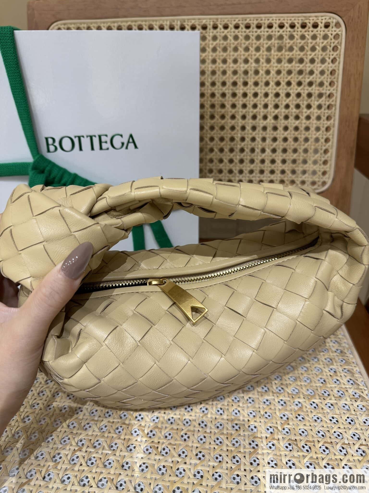 BV MINI JODIE 651876 Oatmeal