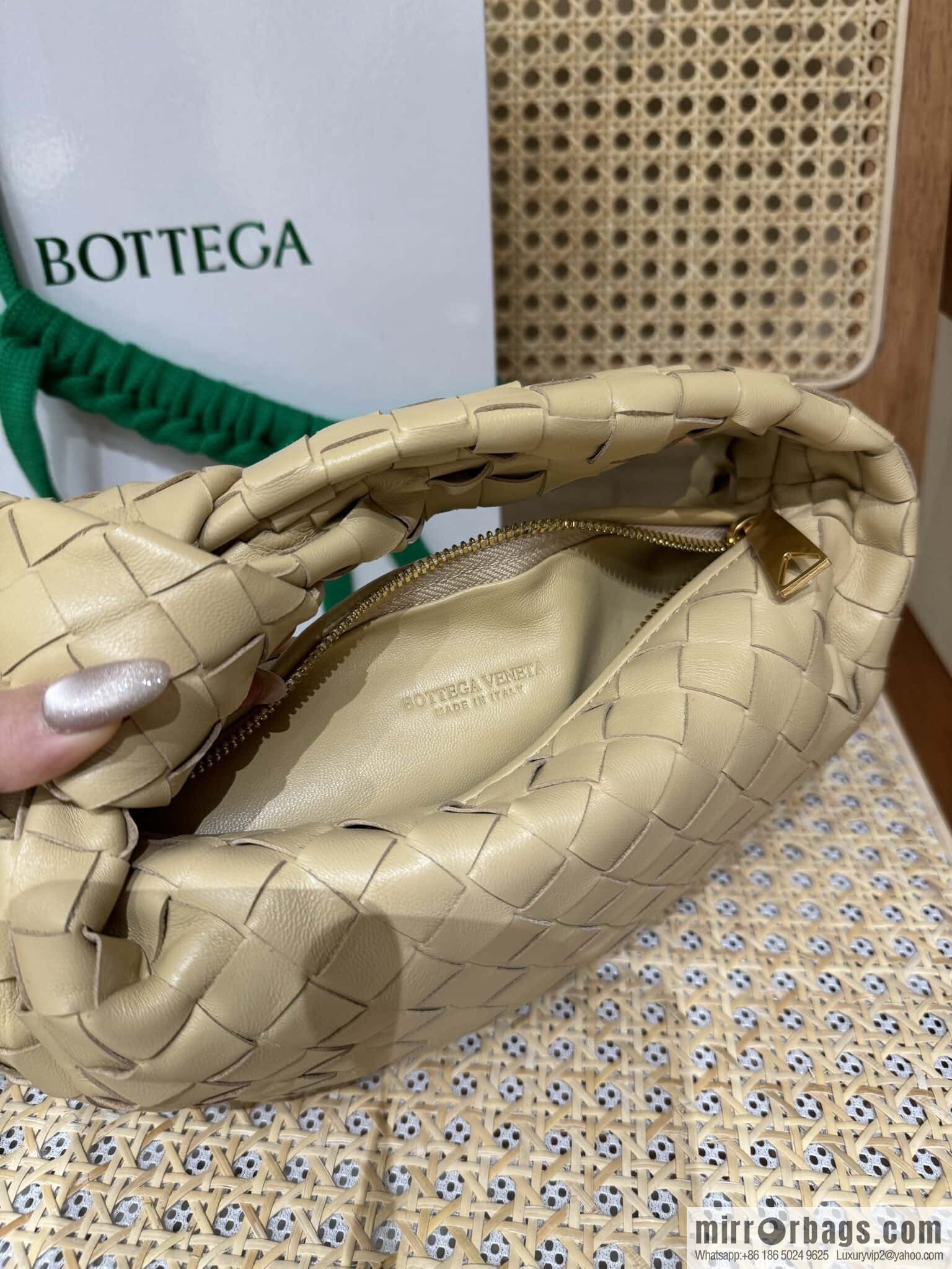 BV MINI JODIE 651876 Oatmeal