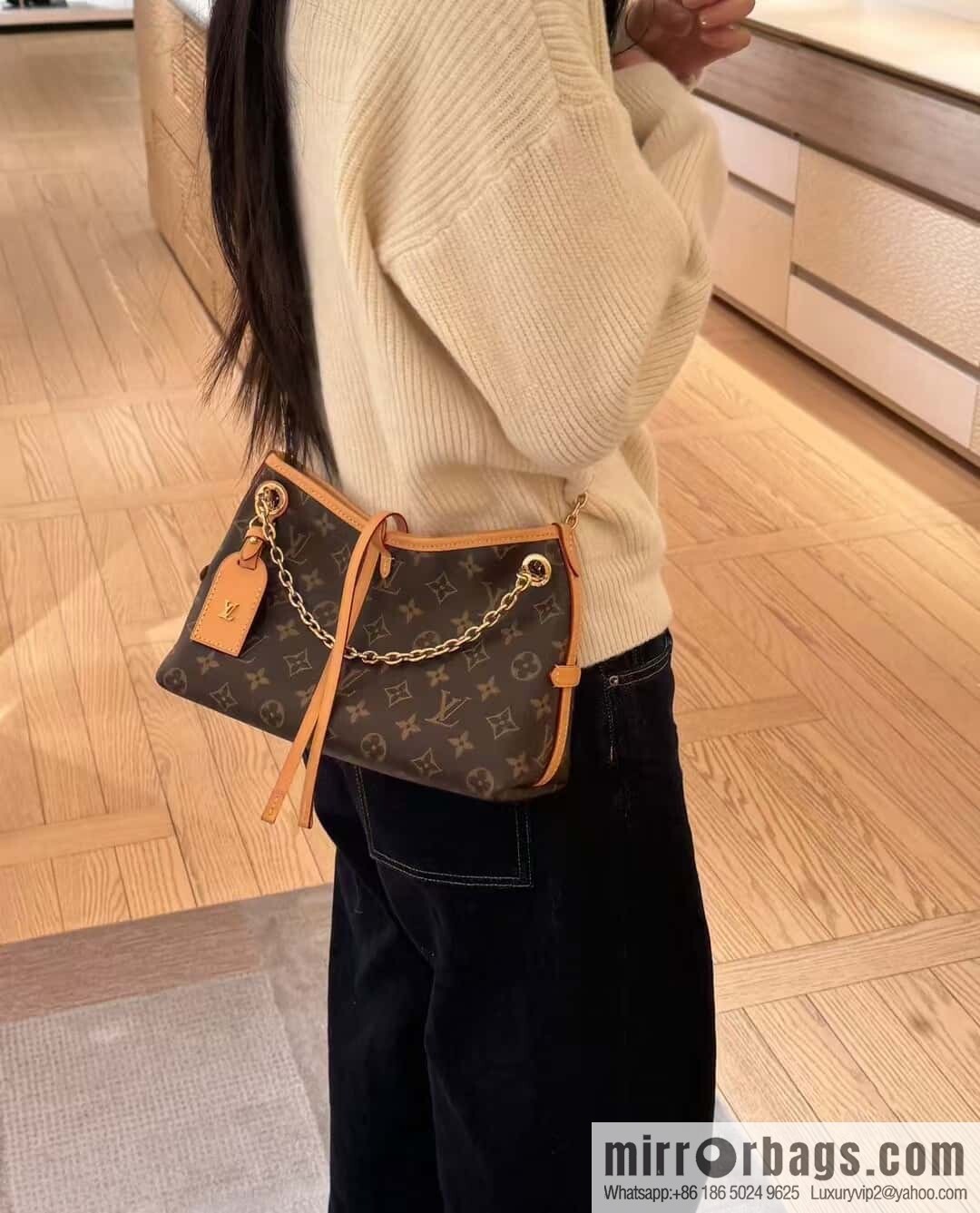 LV M13014 CarryAll BB