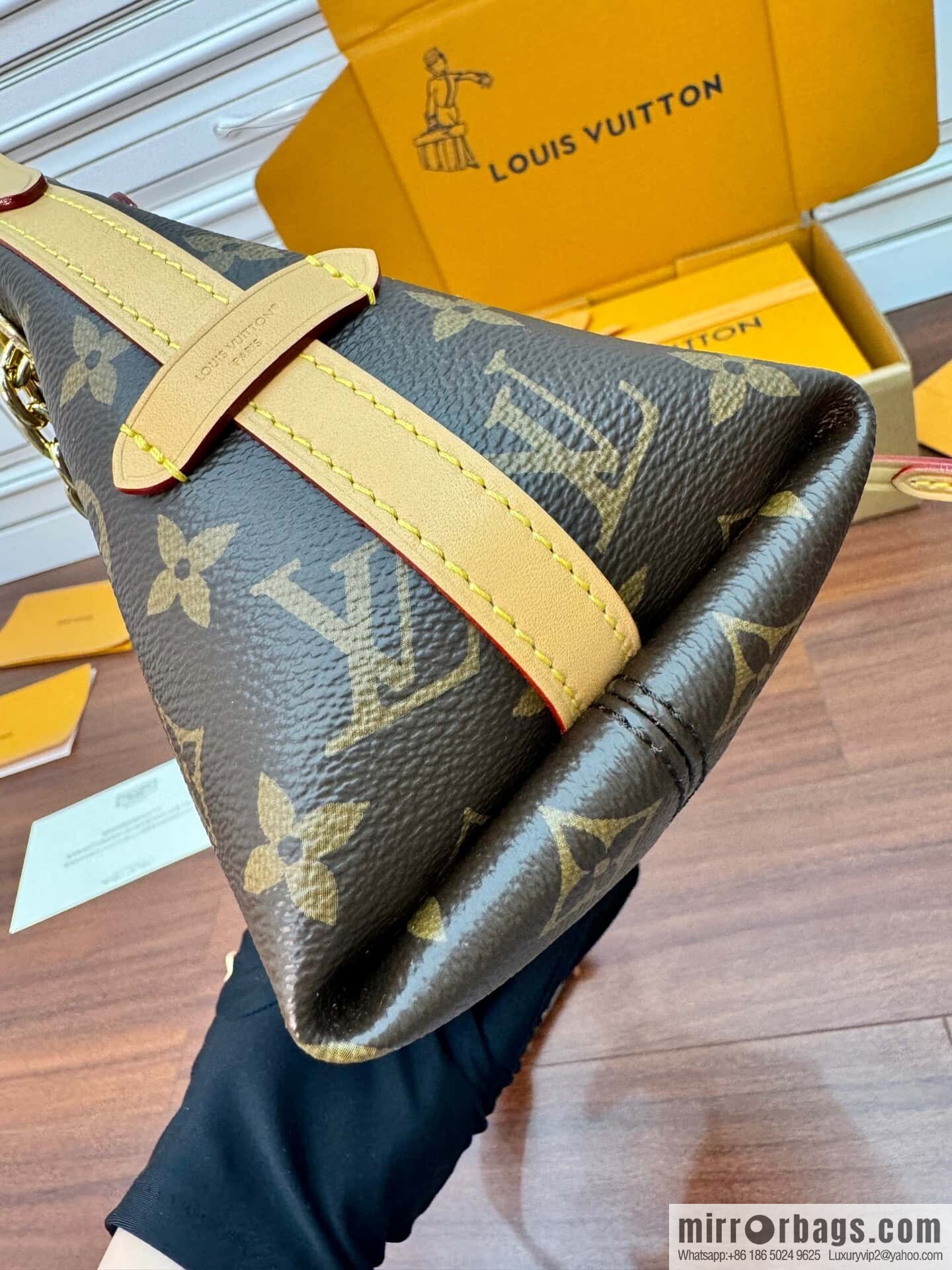 LV M13014 CarryAll BB