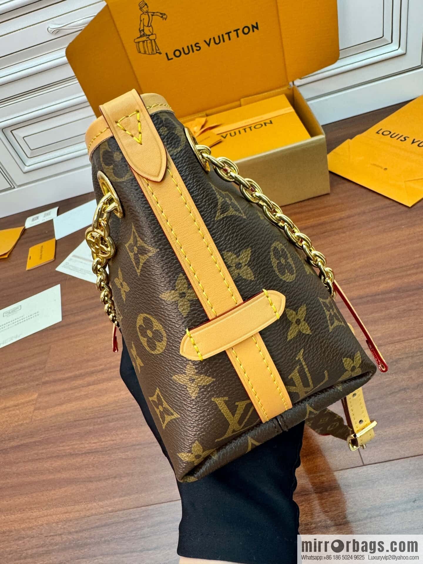 LV M13014 CarryAll BB