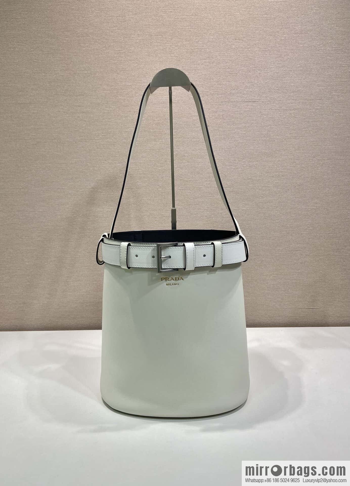 PRADA ๐ new bucket bag ๐ 1BE085 ๐๐ white