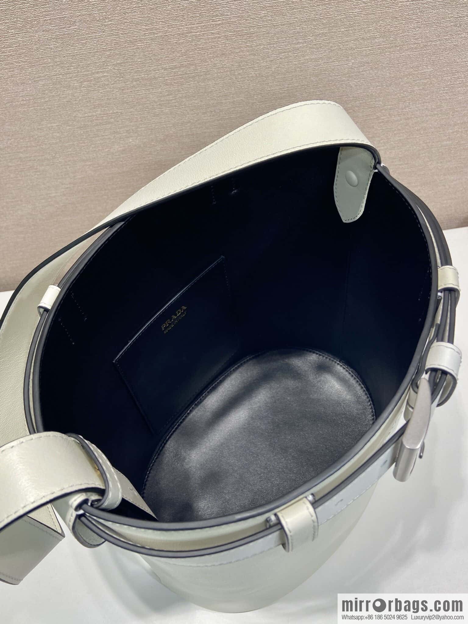 PRADA ๐ new bucket bag ๐ 1BE085 ๐๐ white
