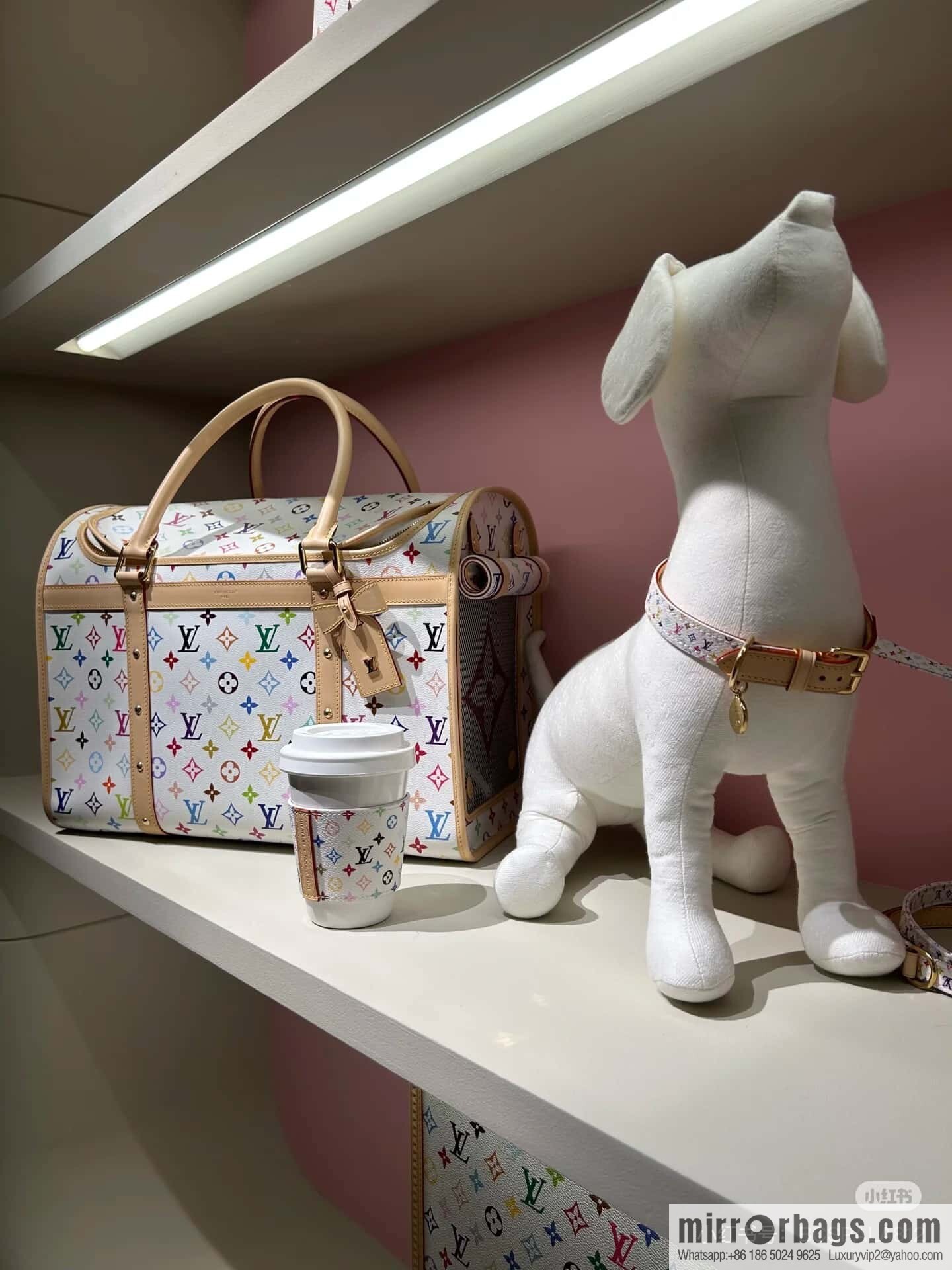 [Boutique‑grade] M13741 white color, pet bag LV XTM dog pet bag