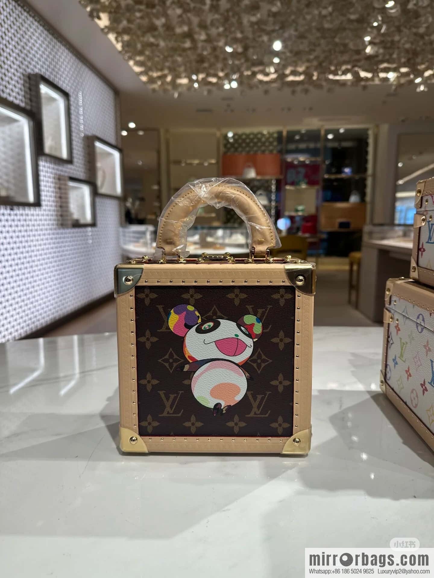 [Boutique‑grade] M13127 presbyopia silk screen printing, square box LV X Murakami LV x TM mini square suitcase