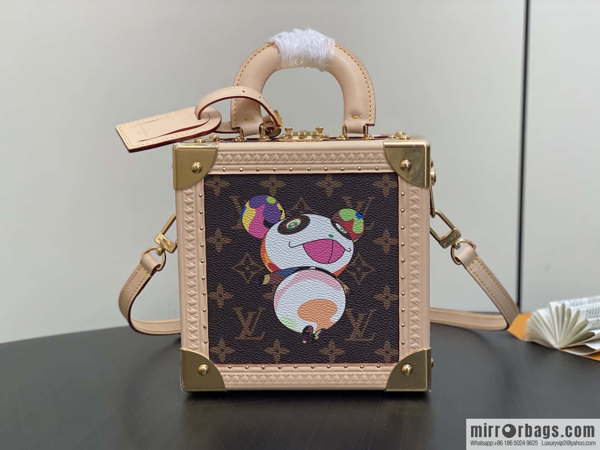 [Boutique‑grade] M13127 presbyopia silk screen printing, square box LV X Murakami LV x TM mini square suitcase