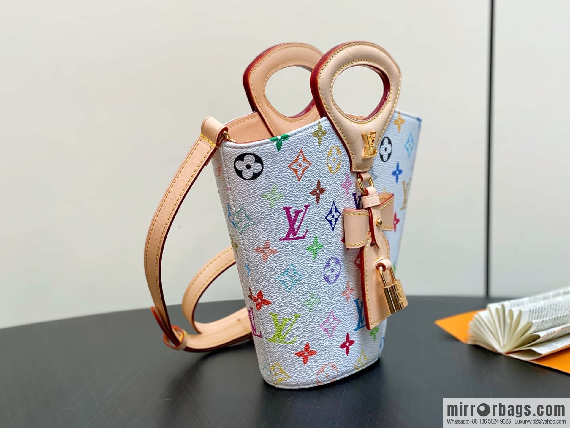 [Boutique‑grade] M14680 white color, bucket bag Rivage BB handbag 2025 spring and summer show