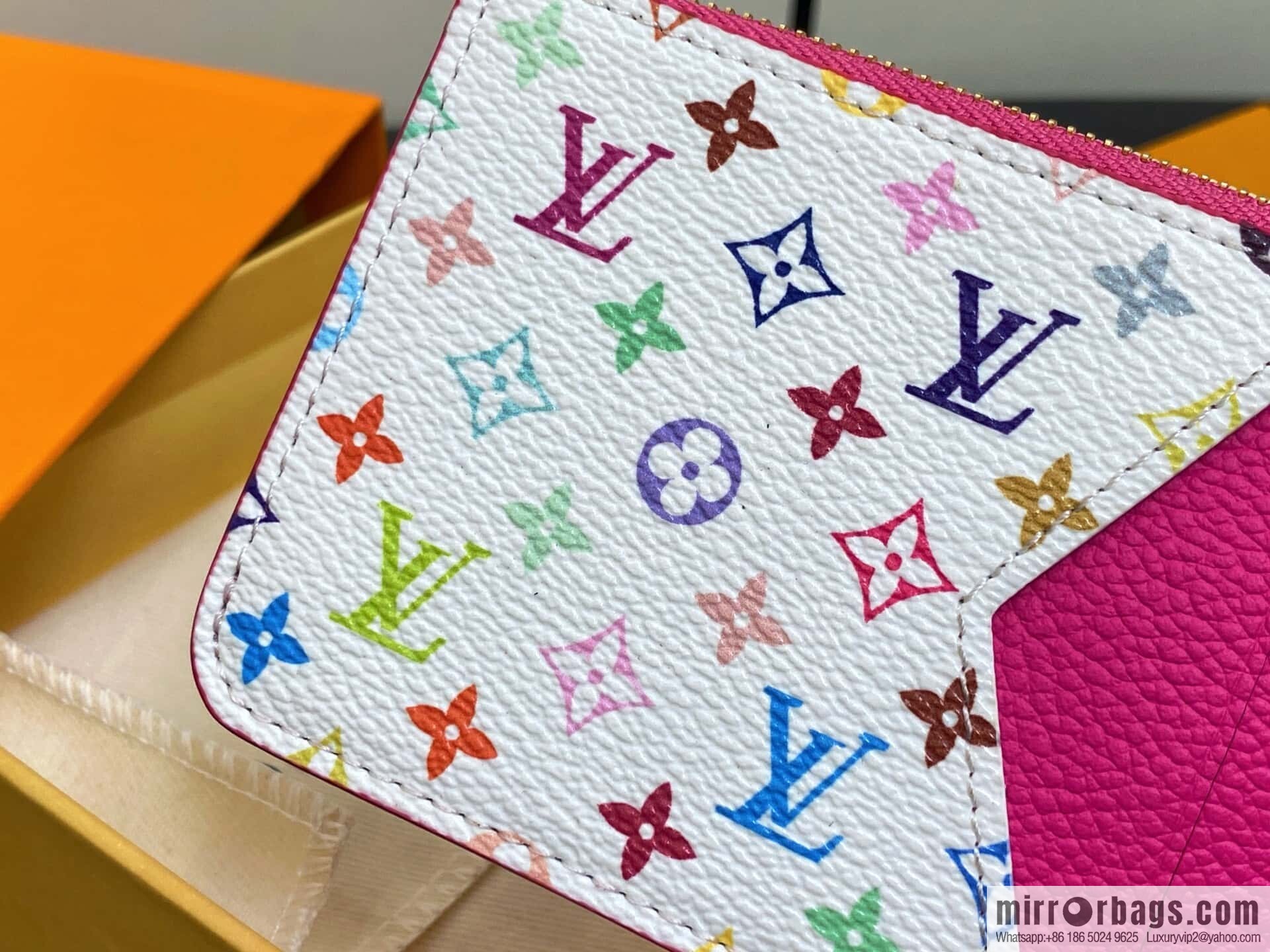 [Boutique‑grade] M14155 plum red white color, card bag, card clip wallet, the new LV x TM ROMY card clip of the season