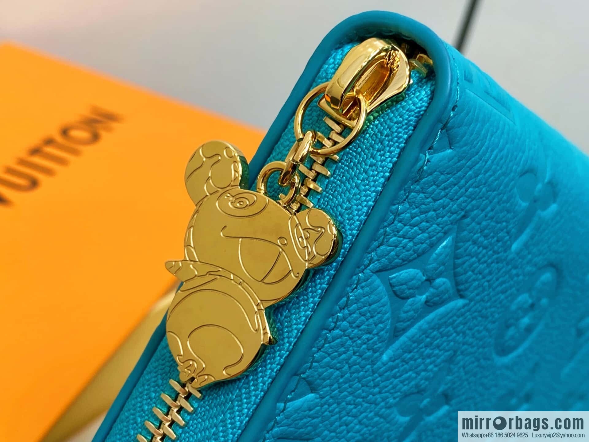 [Boutique‑grade] M13618 blue white color, single zipper wallet LV × TM zipper wallet