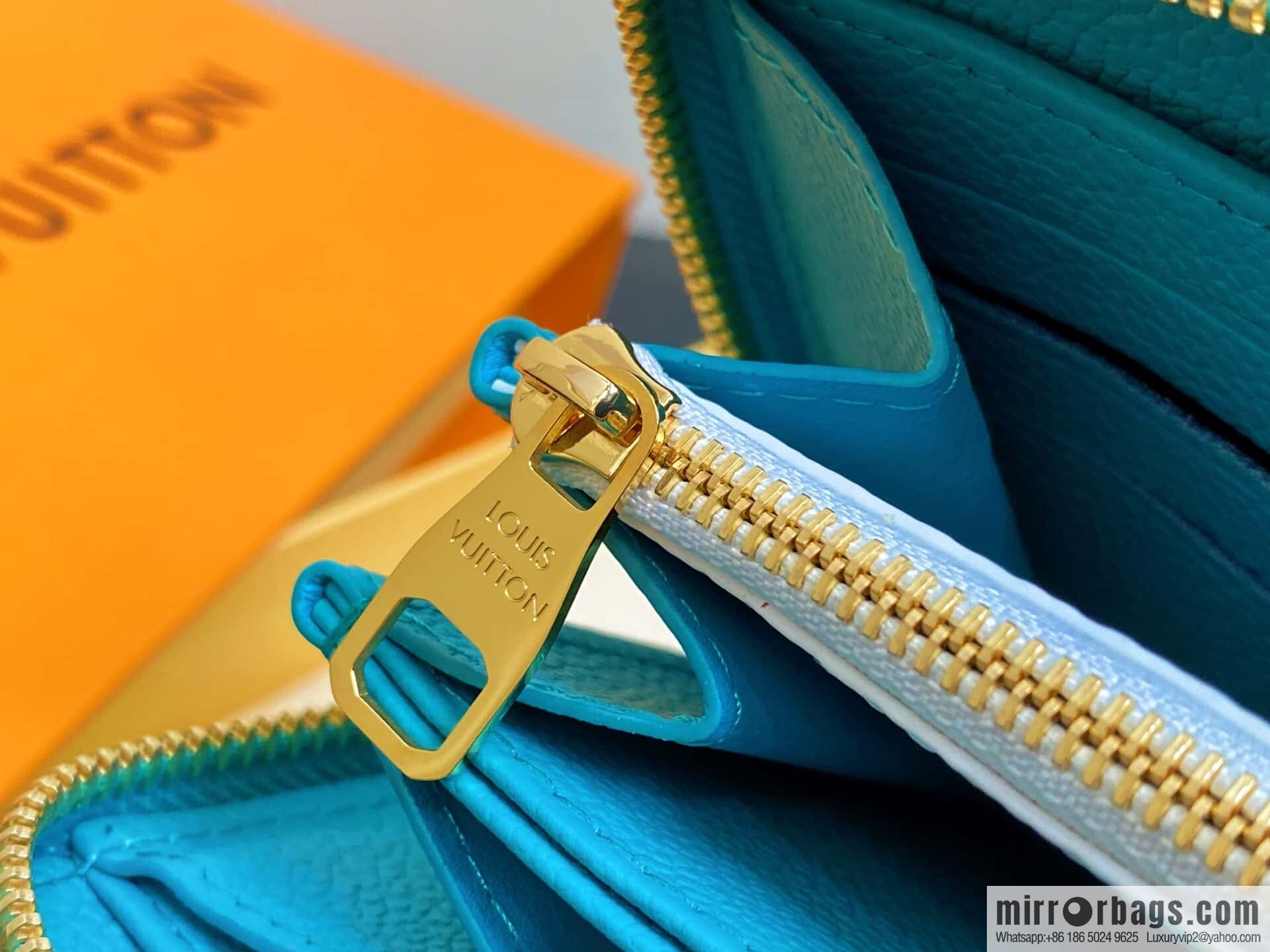[Boutique‑grade] M13618 blue white color, single zipper wallet LV × TM zipper wallet