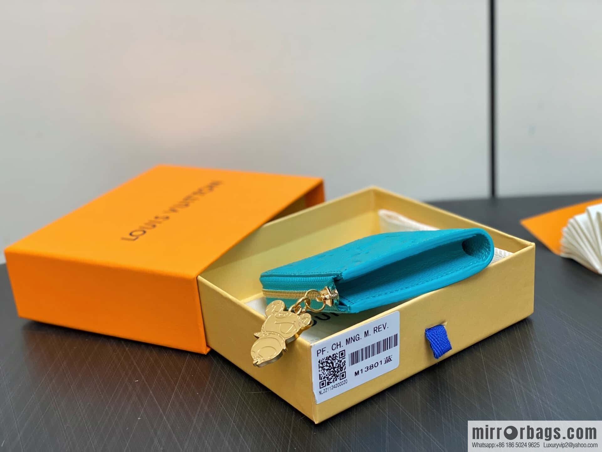[Boutique‑grade] M13801 blue white color, change wallet LV x TM Portfolio Noah Compact wallet
