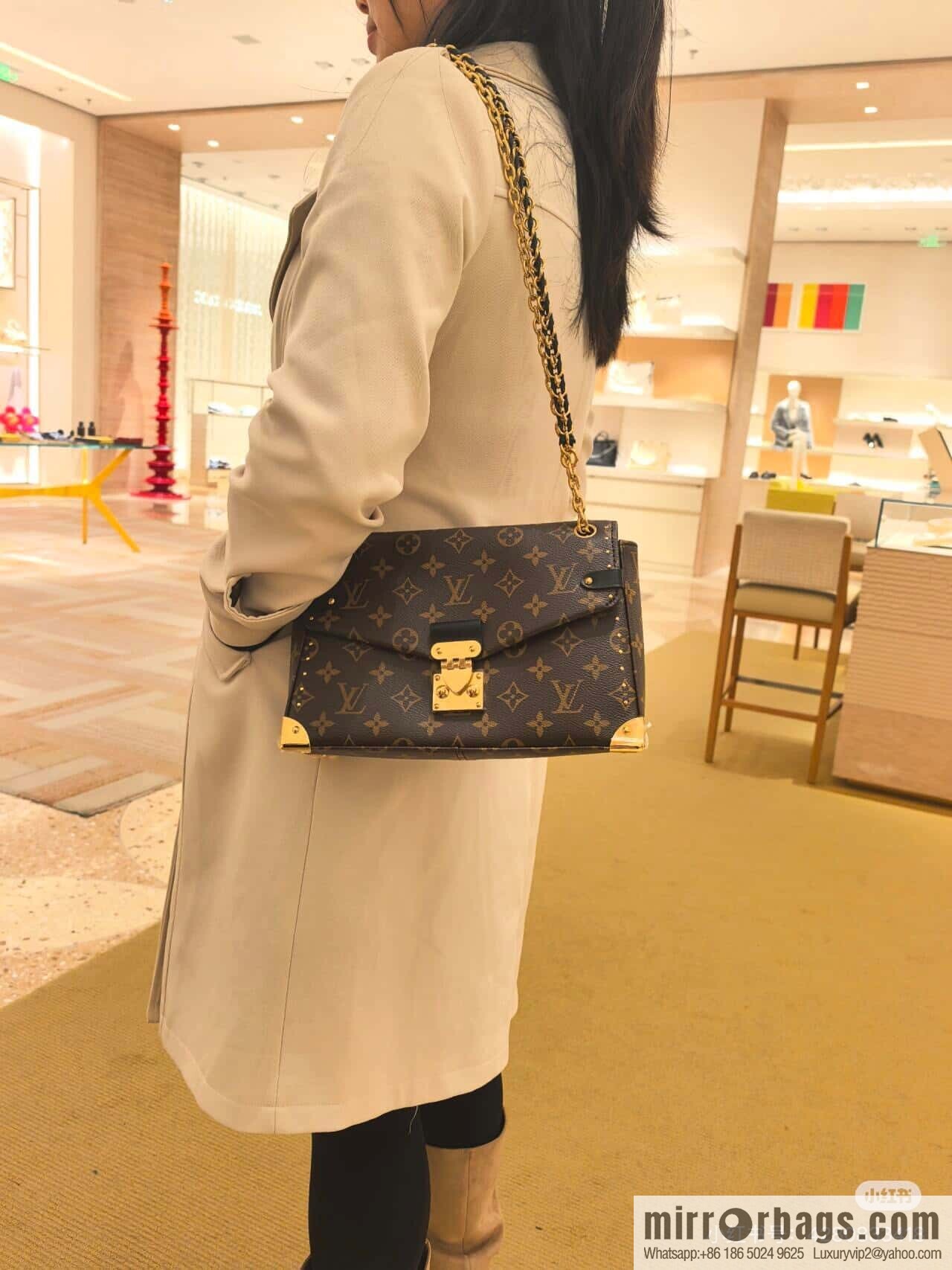 [Boutique‑grade] M14526 presbyopia, chain bag, messenger bag, the new TRUNKIE handbag of the season.