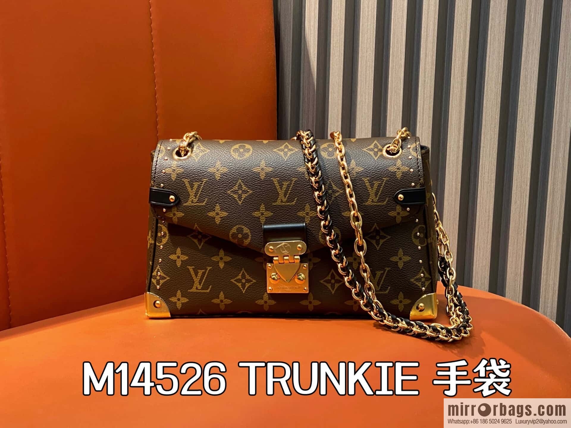 [Boutique‑grade] M14526 presbyopia, chain bag, messenger bag, the new TRUNKIE handbag of the season.