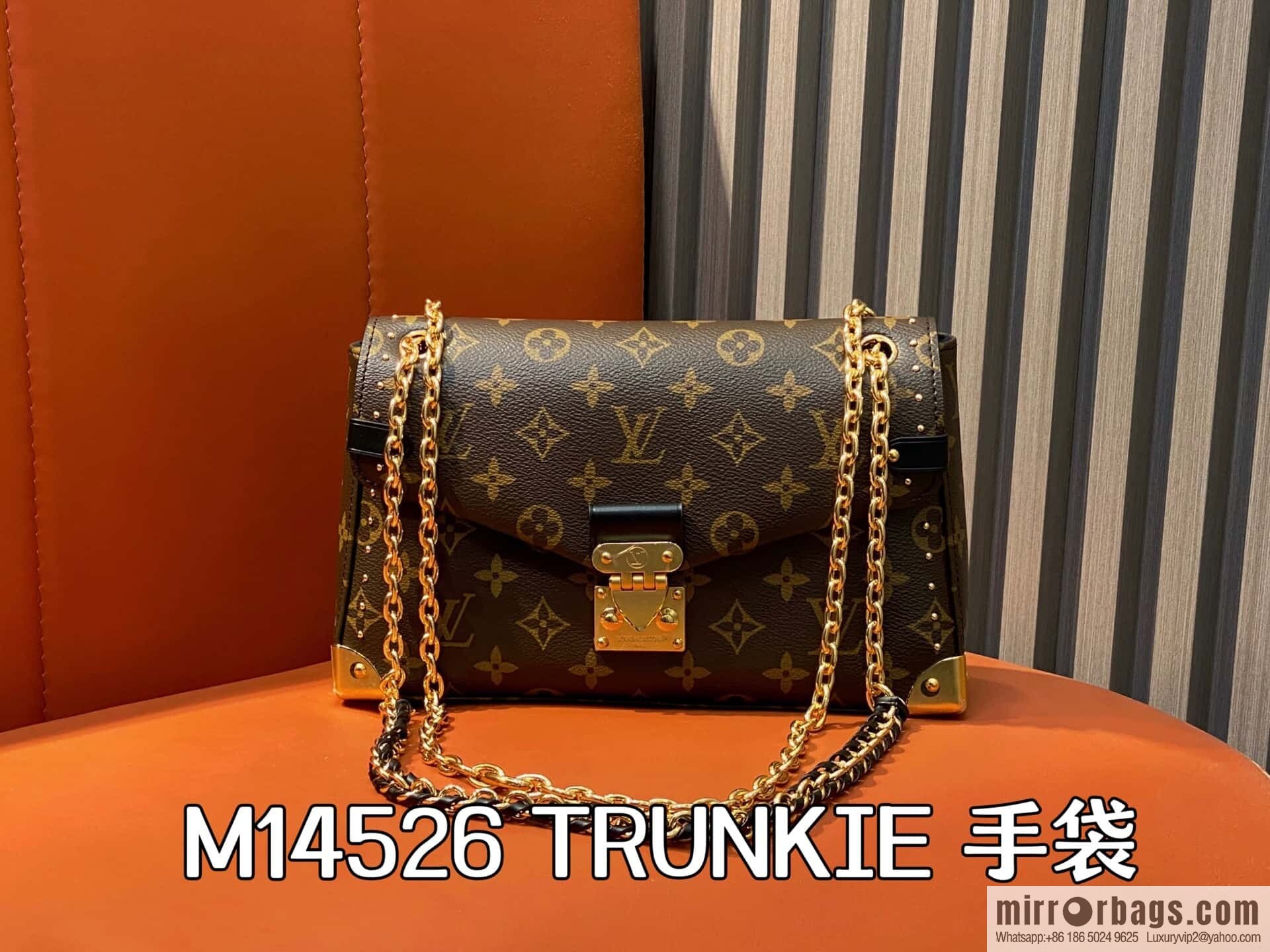 [Boutique‑grade] M14526 presbyopia, chain bag, messenger bag, the new TRUNKIE handbag of the season.