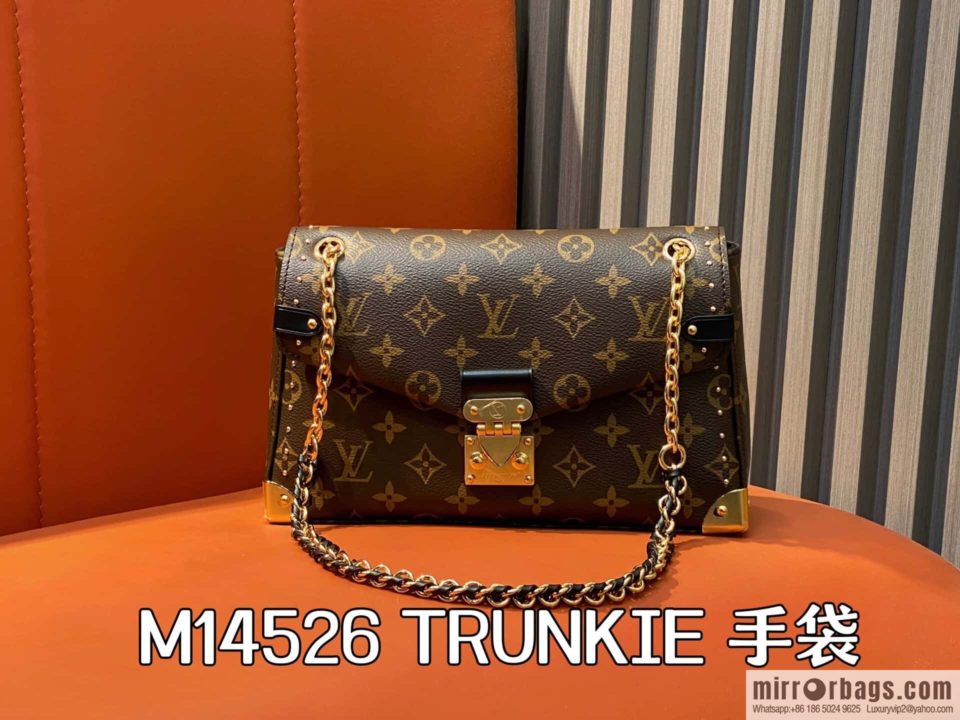 [Boutique‑grade] M14526 presbyopia, chain bag, messenger bag, the new TRUNKIE handbag of the season.