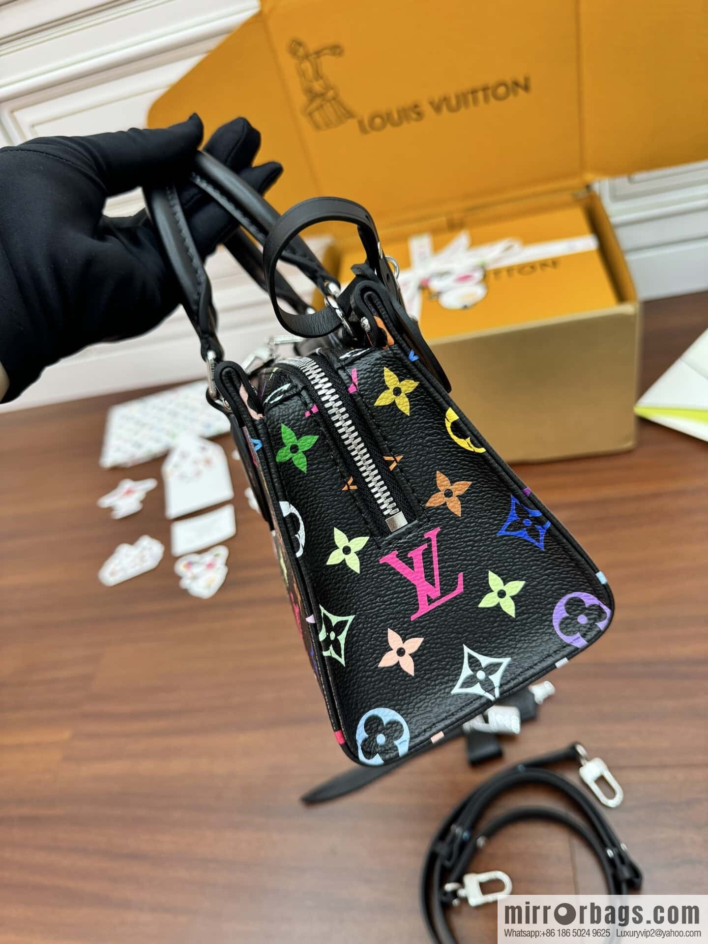 LV M13260 LV x TM OnTheGo East West Chain