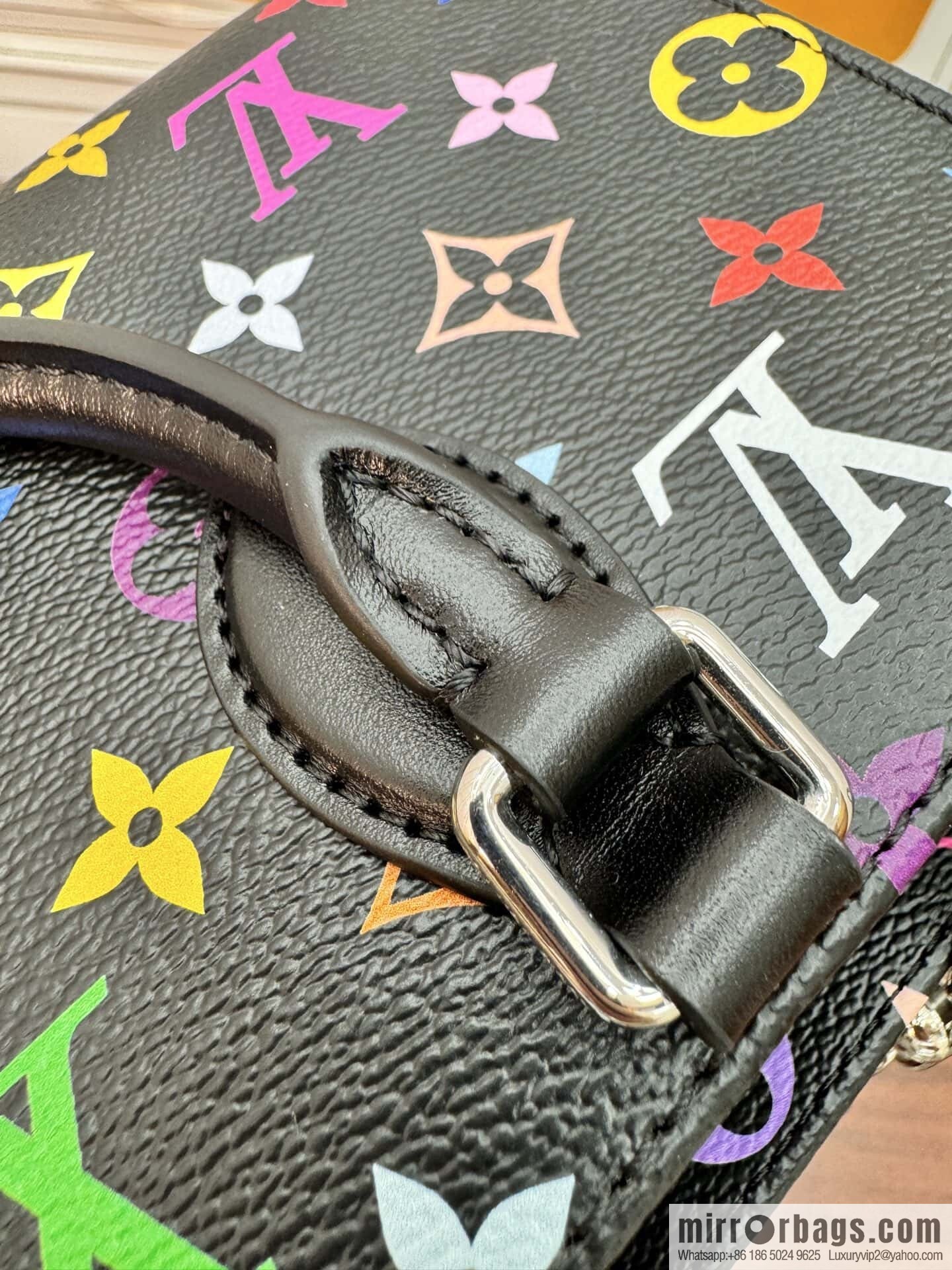 LV M13260 LV x TM OnTheGo East West Chain