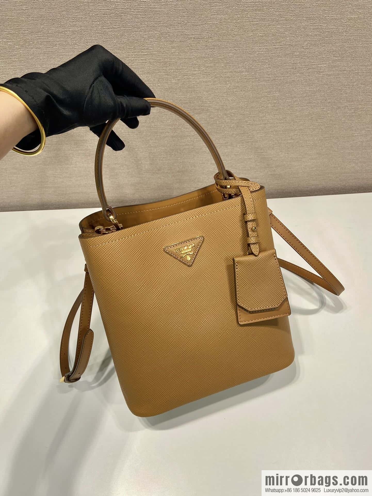 PRADA 🔆 exclusive debut 🔆 1BA212 💋 new color🎉🎉