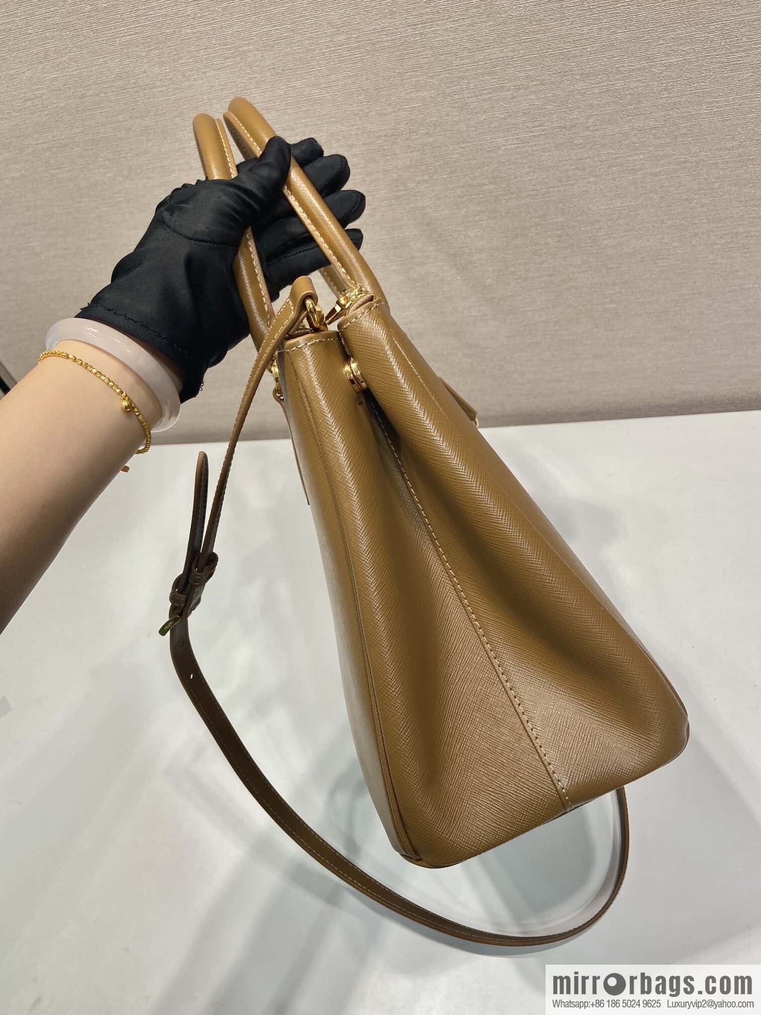 PRADA 💋 classic explosion 1BA274 💋 caramel color
