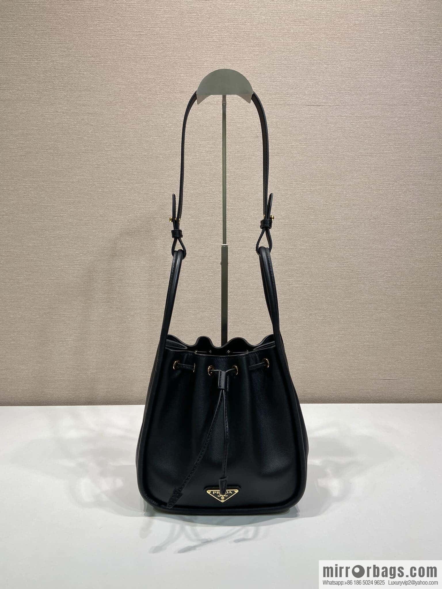 PRADA ๐ new bucket bag ๐ 1BE087๐๐