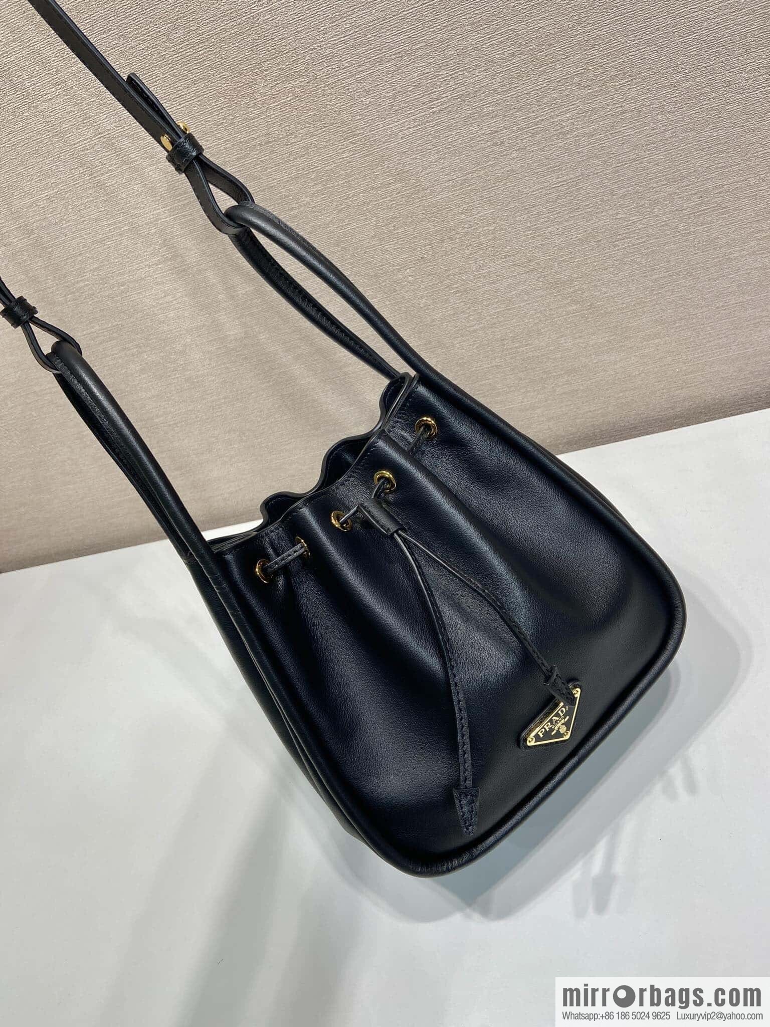 PRADA ๐ new bucket bag ๐ 1BE087๐๐
