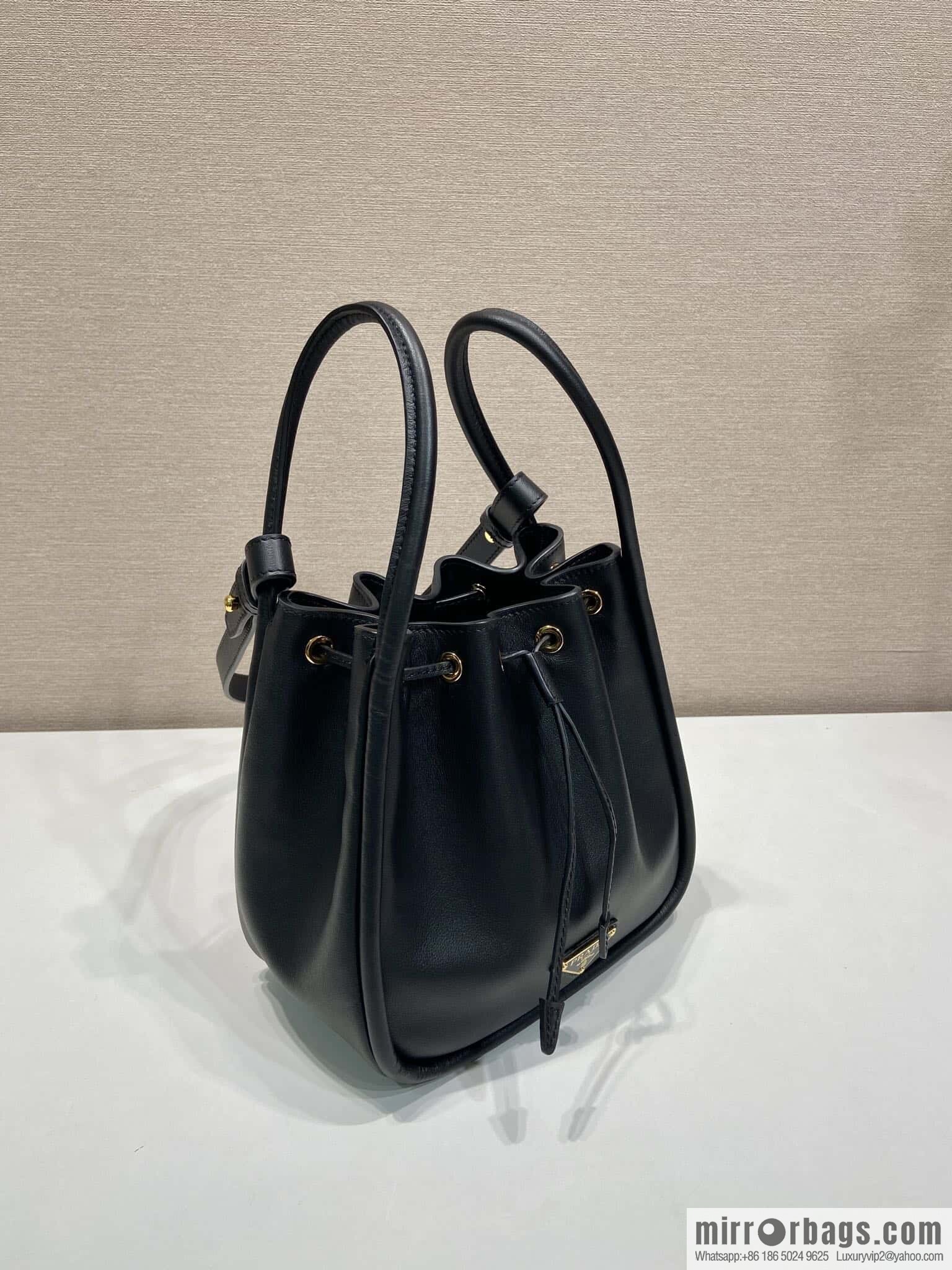 PRADA ๐ new bucket bag ๐ 1BE087๐๐