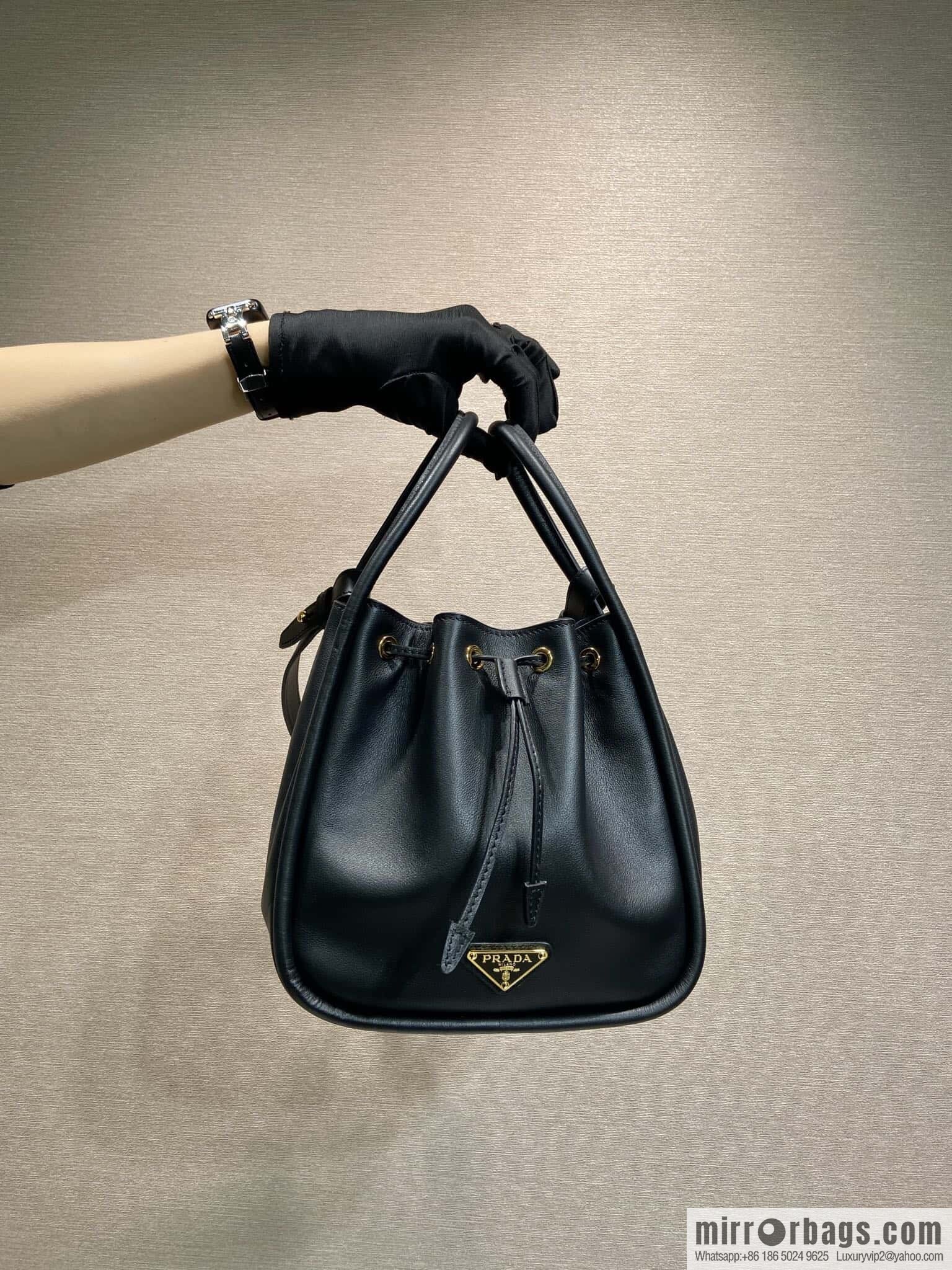PRADA ๐ new bucket bag ๐ 1BE087๐๐