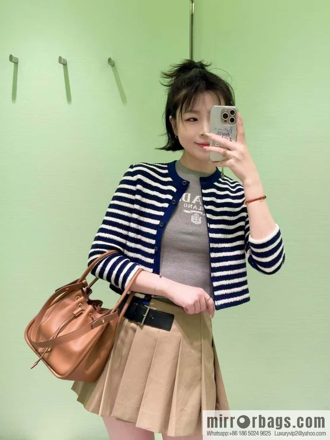 PRADA 🎉 new bucket bag 🎉 1BE087 🎉🎉 caramel color