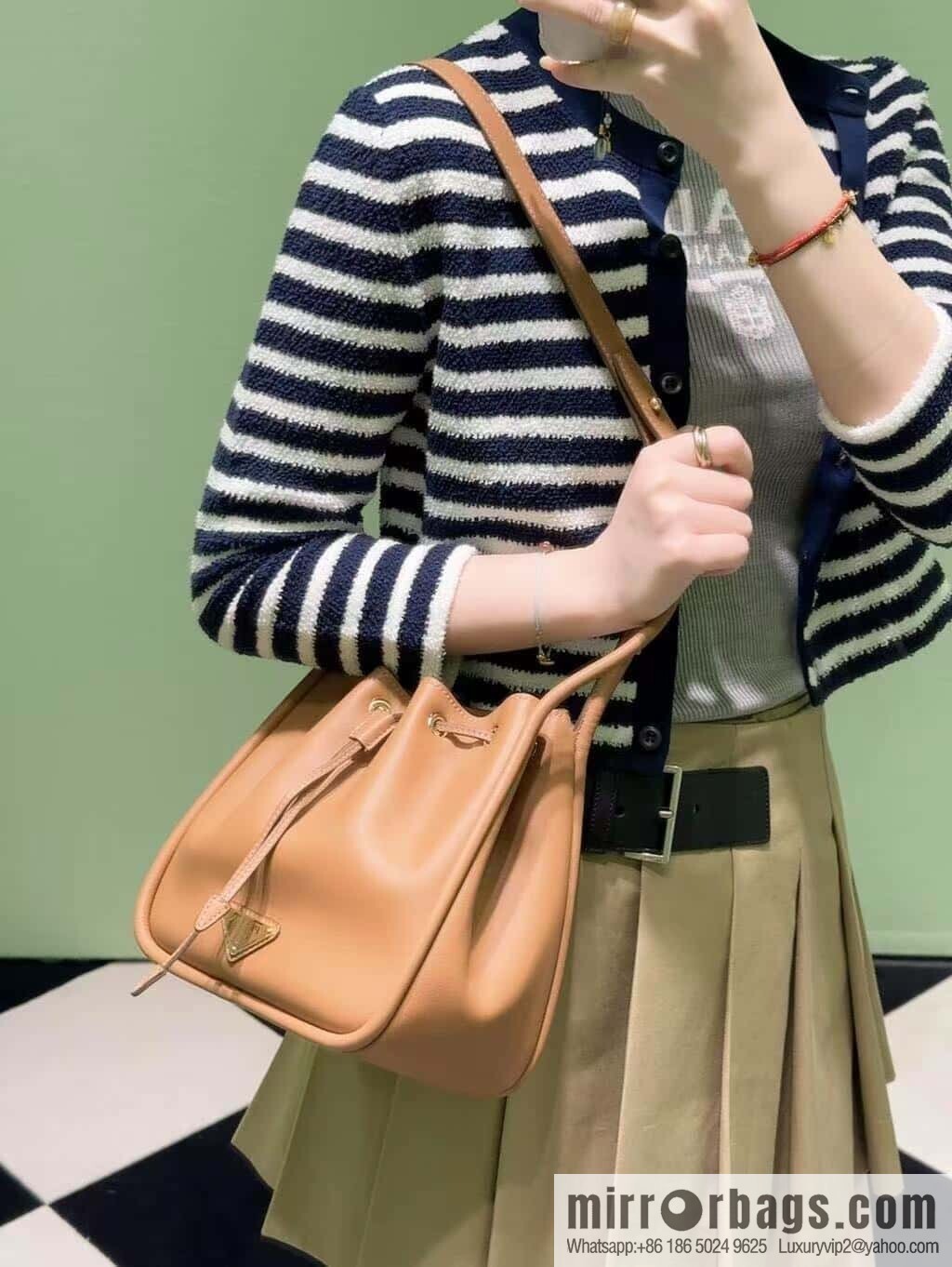 PRADA 🎉 new bucket bag 🎉 1BE087 🎉🎉 caramel color