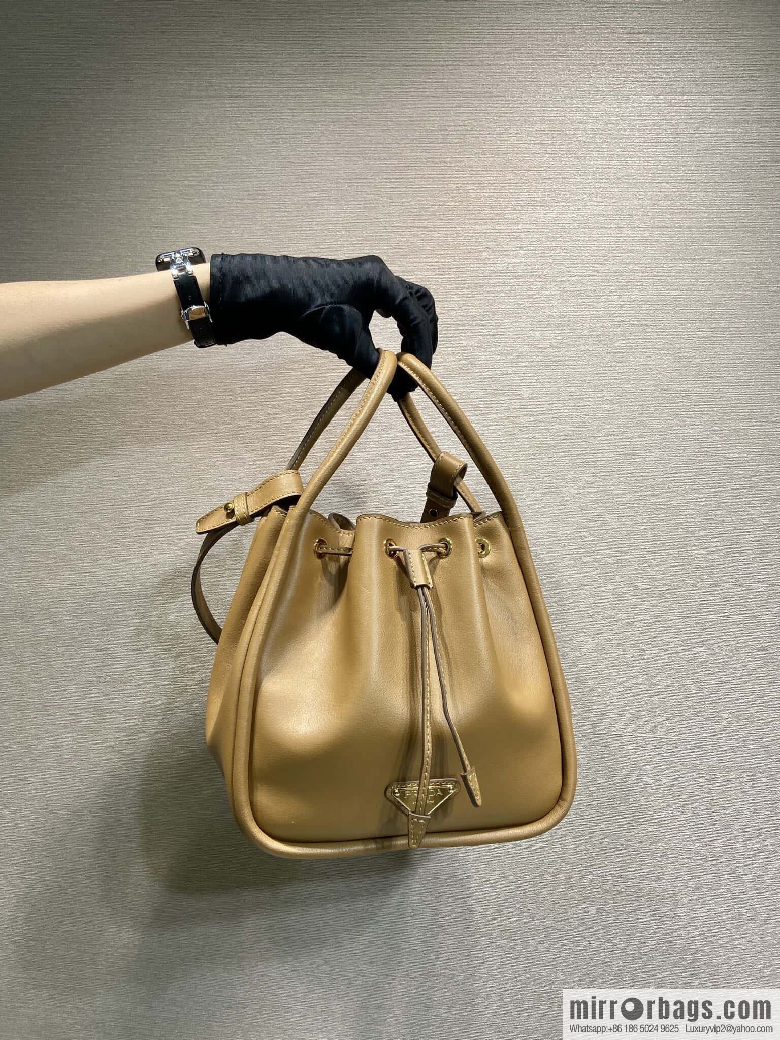 PRADA 🎉 new bucket bag 🎉 1BE087 🎉🎉 caramel color