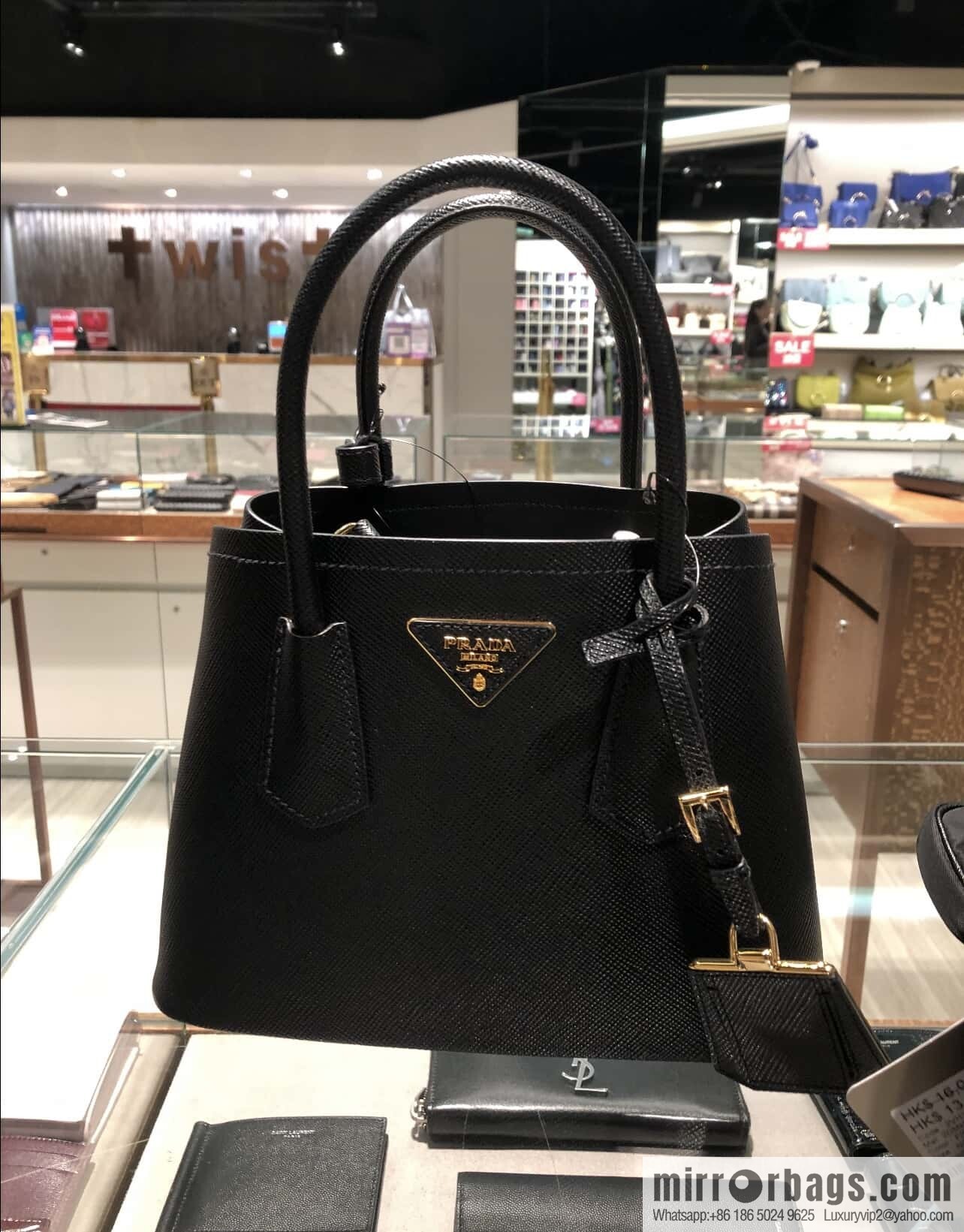 PRADA 🎉 new 🎉 1BG443 small shopping bag 🎉🎉 black