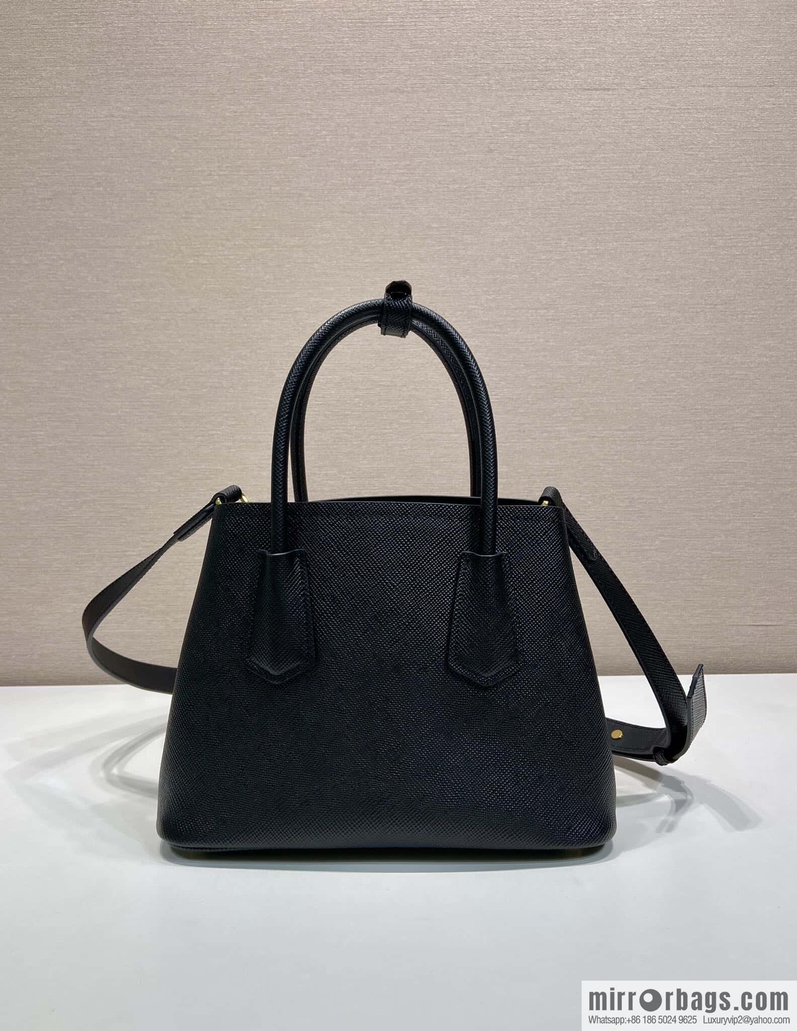 PRADA 🎉 new 🎉 1BG443 small shopping bag 🎉🎉 black