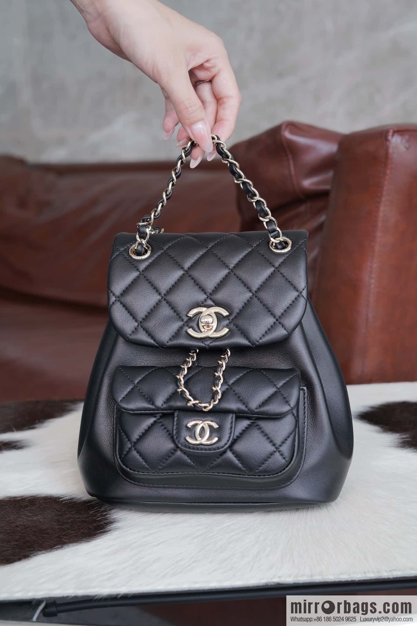 𝗖𝗛𝗔𝗘𝗡𝗟✦ 𝟐𝟒𝐩 new backpack, black AS2908