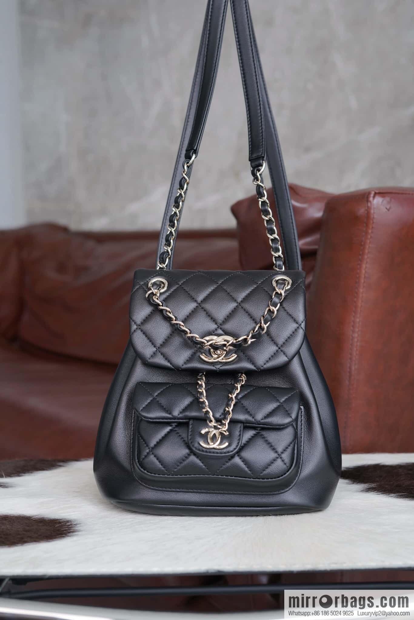 𝗖𝗛𝗔𝗘𝗡𝗟✦ 𝟐𝟒𝐩 new backpack, black AS2908
