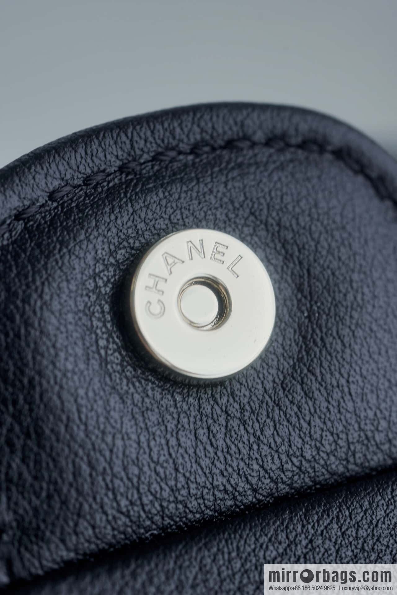 𝗖𝗛𝗔𝗘𝗡𝗟✦ 𝟐𝟒𝐩 new backpack, black AS2908