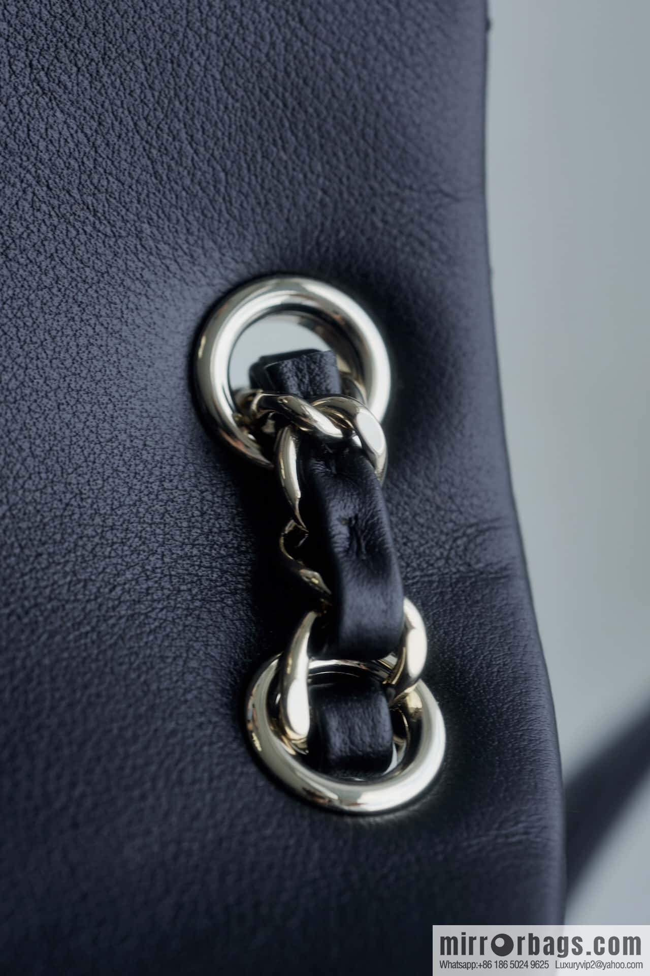 𝗖𝗛𝗔𝗘𝗡𝗟✦ 𝟐𝟒𝐩 new backpack, black AS2908