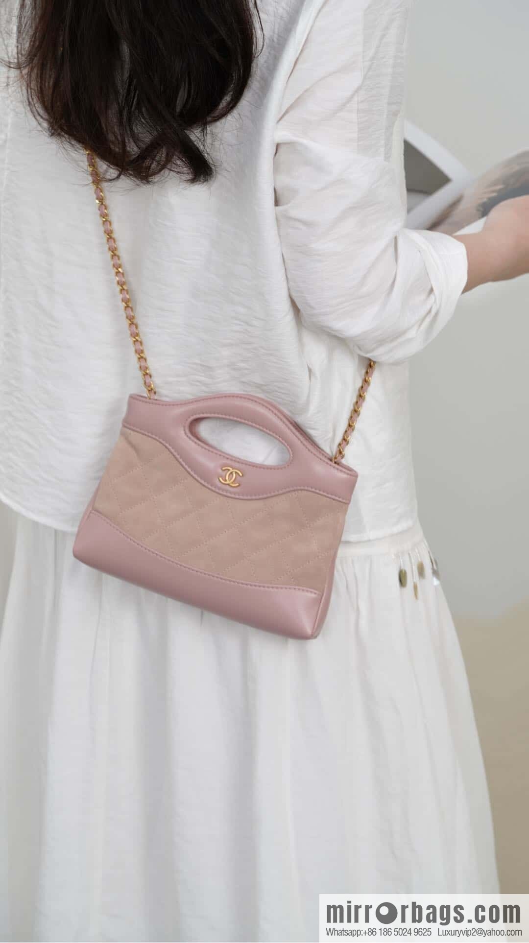 𝐂𝐡𝐚𝐧𝐞𝐥 𝟐𝟓𝐏 𝟑𝟏𝐛𝐚𝐠 𝐧𝐚𝐧𝐨 Suede Powder 🌸 AP3656
